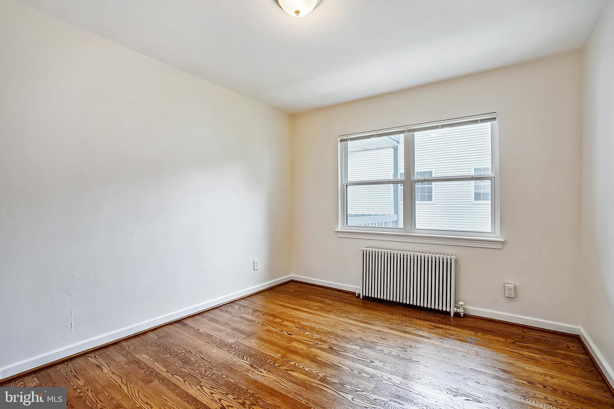 LYON VILLAGE - Residential Lease