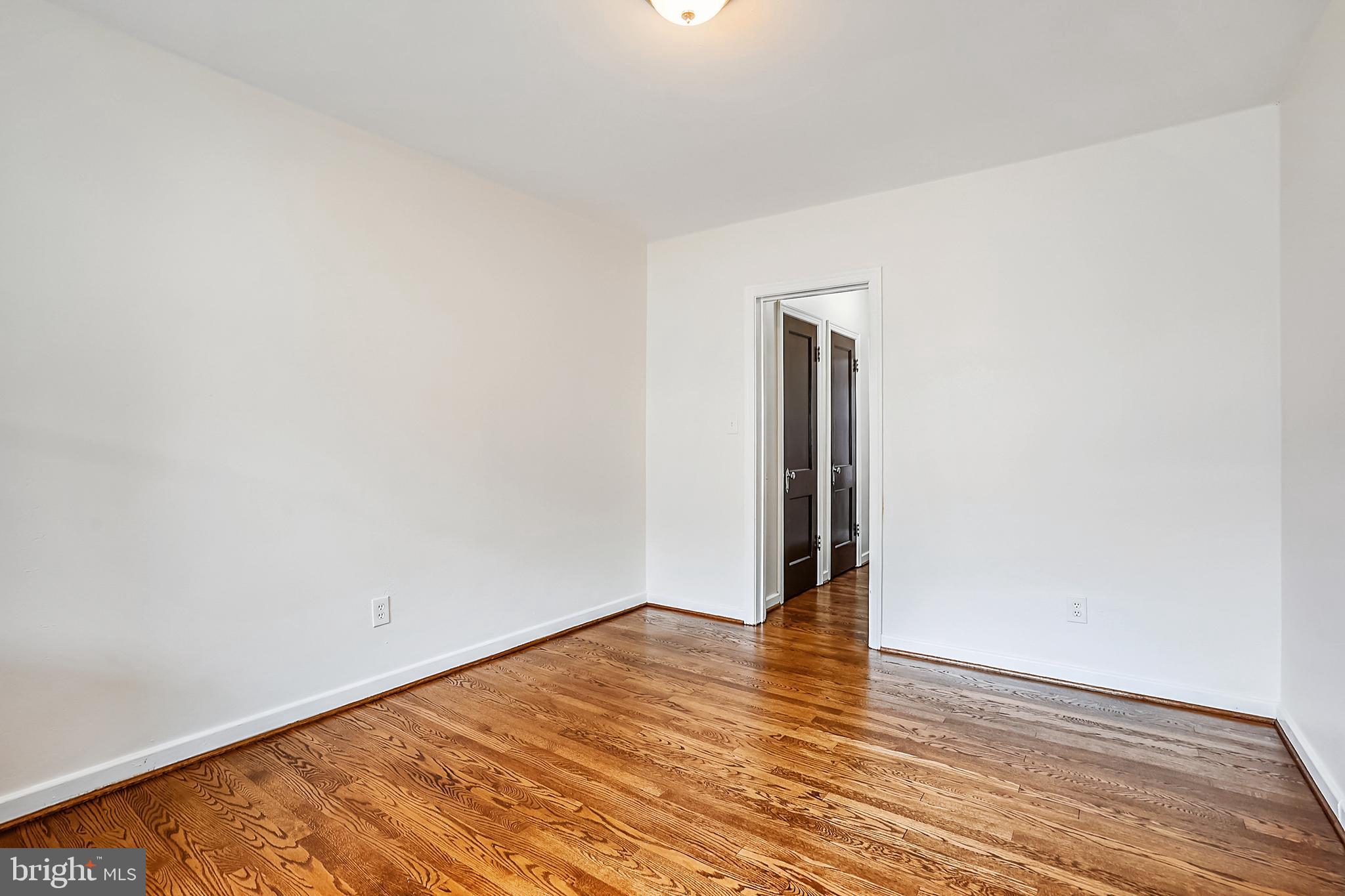 LYON VILLAGE - Residential Lease