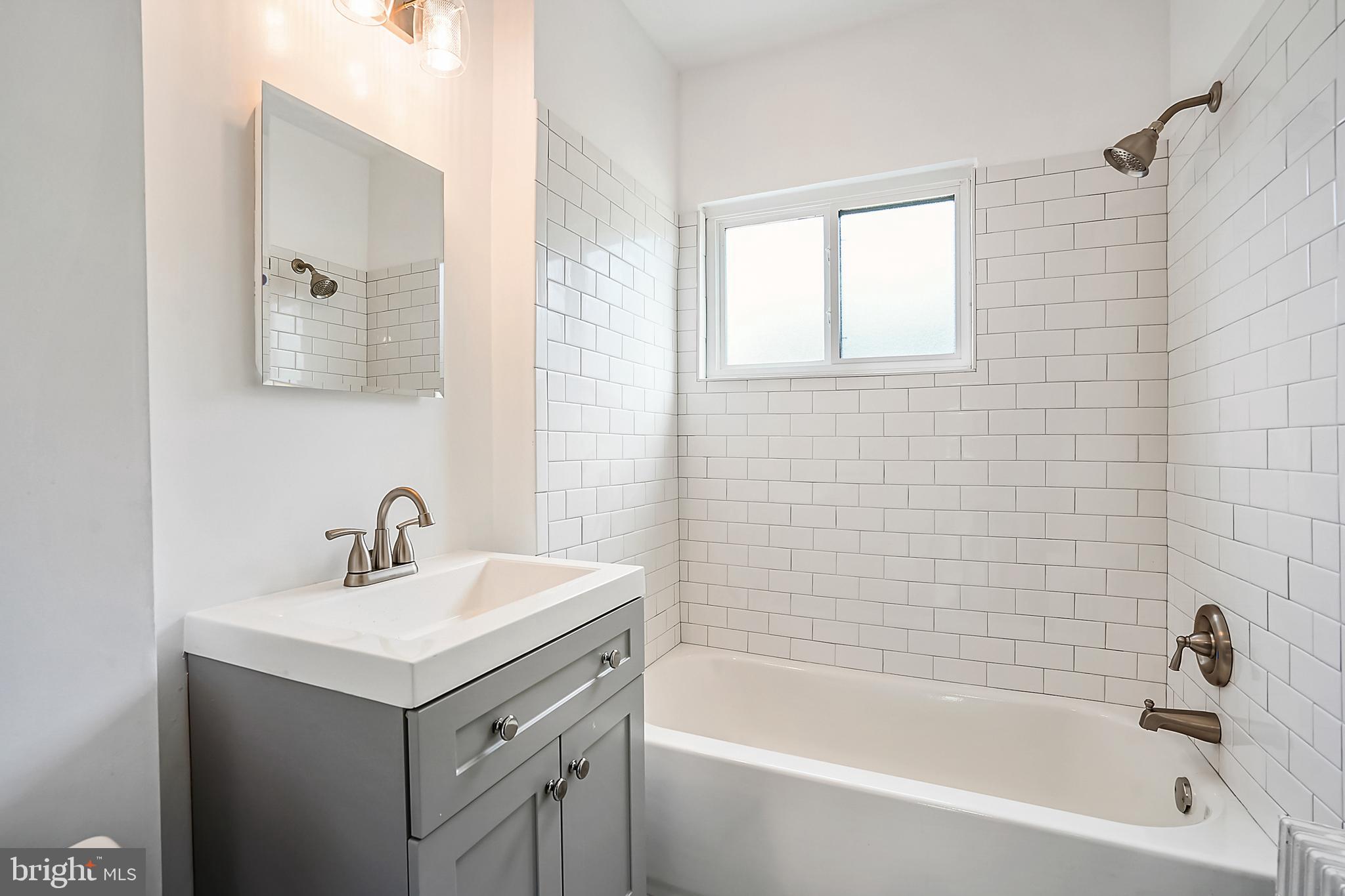 LYON VILLAGE - Residential Lease