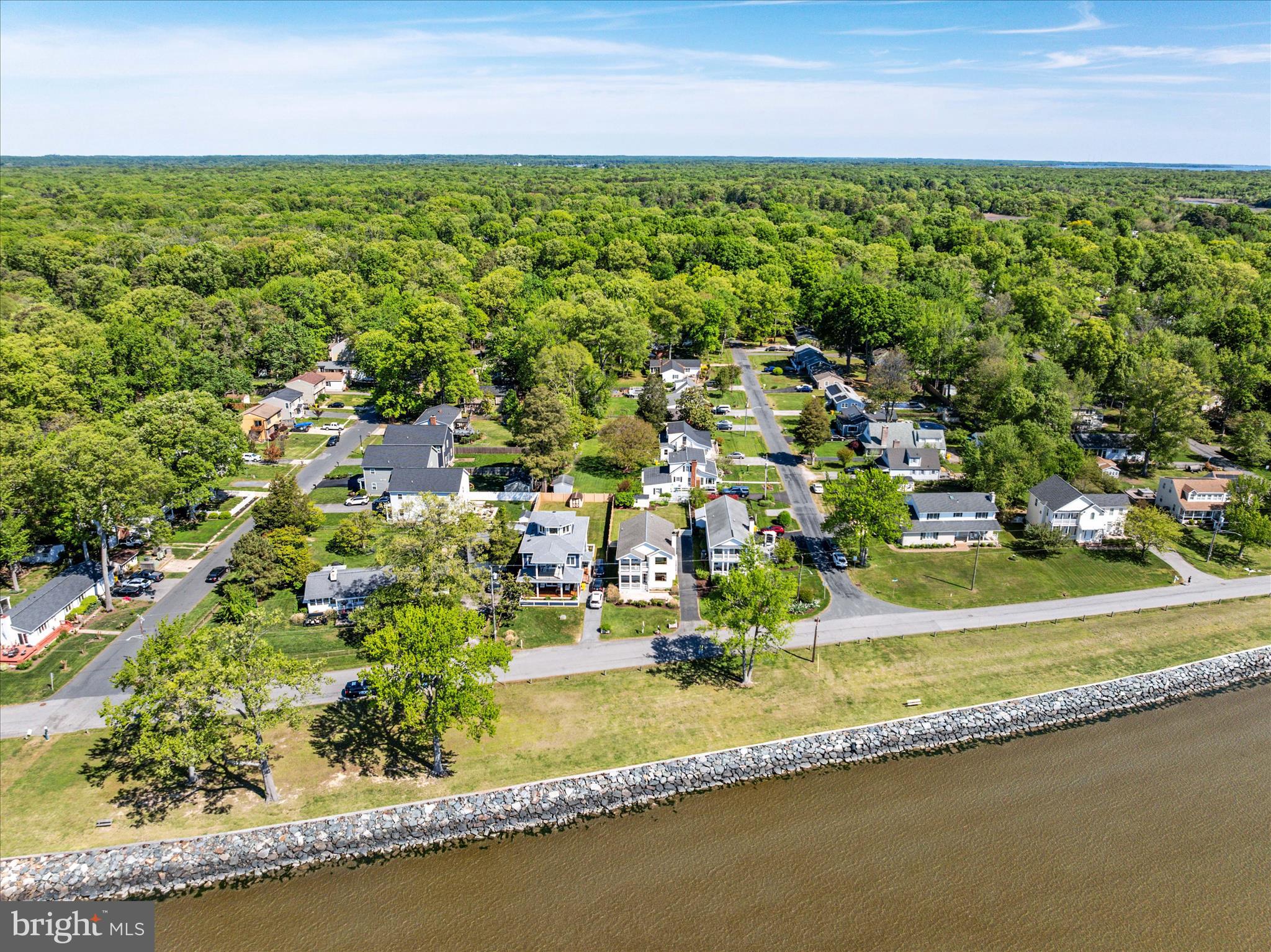 FRANKLIN MANOR BEACH - Residential
