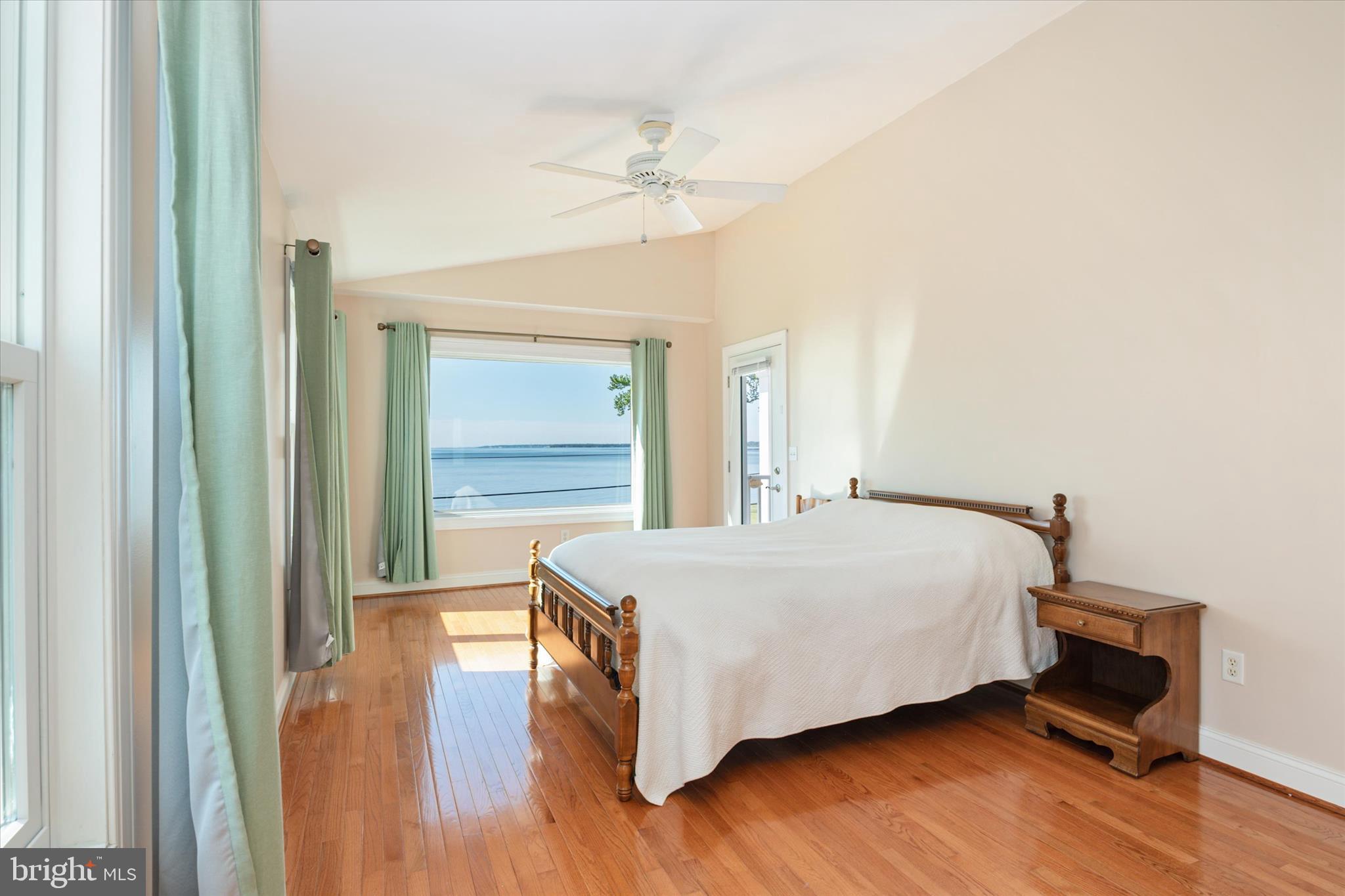 FRANKLIN MANOR BEACH - Residential