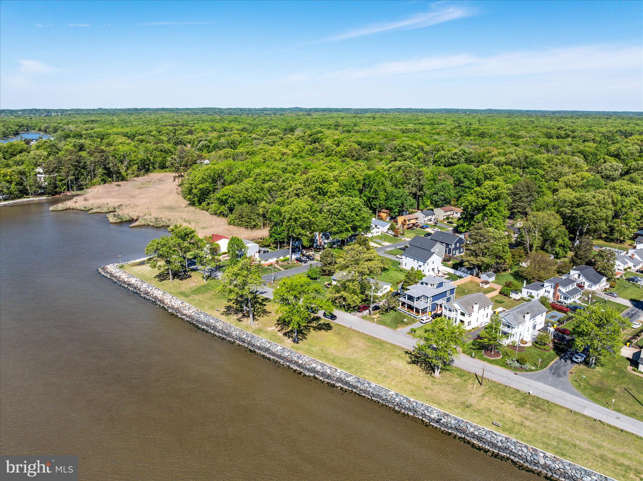 FRANKLIN MANOR BEACH - Residential