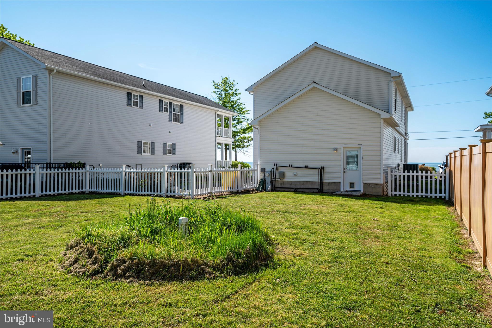 FRANKLIN MANOR BEACH - Residential