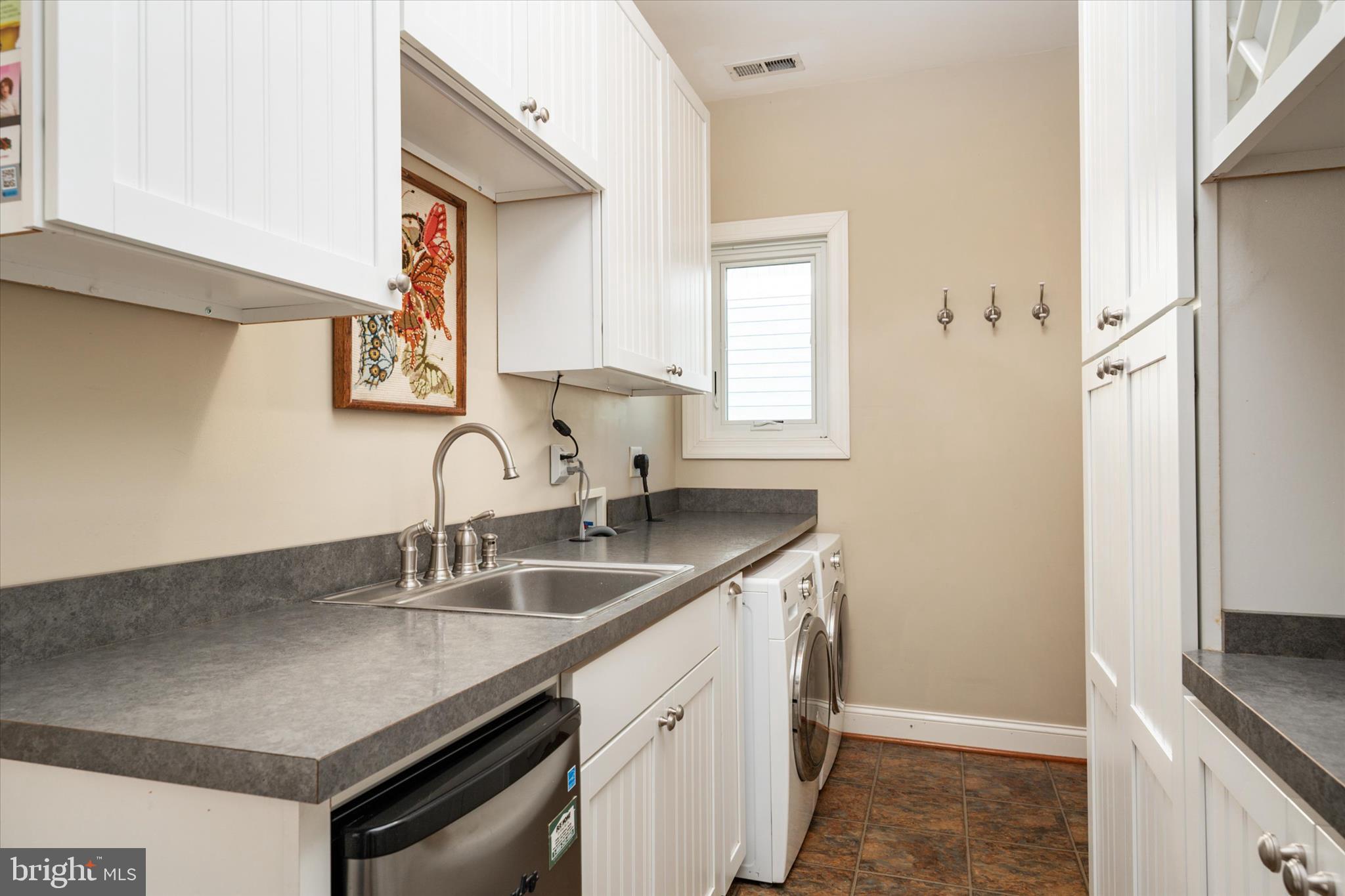 FRANKLIN MANOR BEACH - Residential