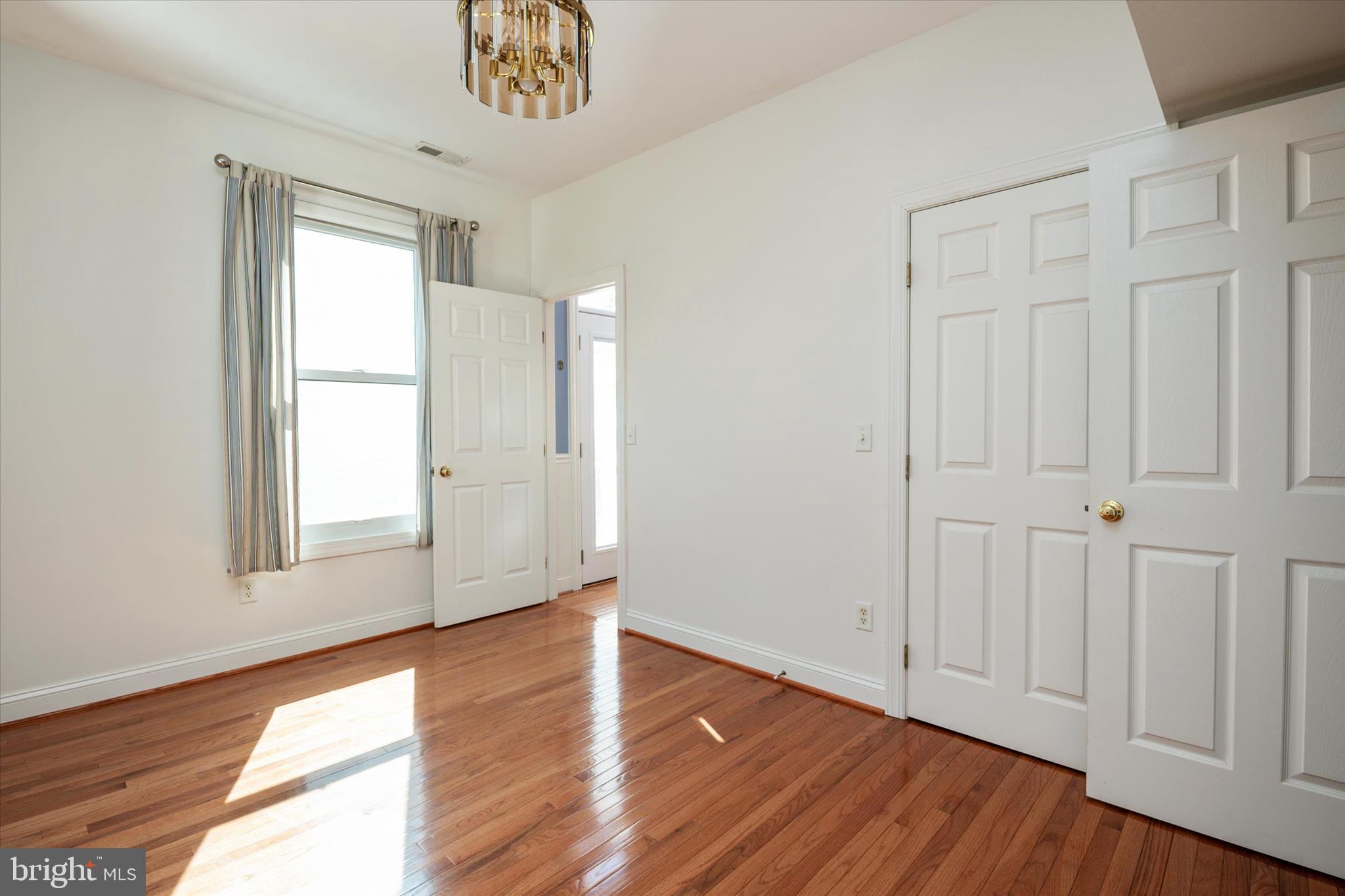 FRANKLIN MANOR BEACH - Residential