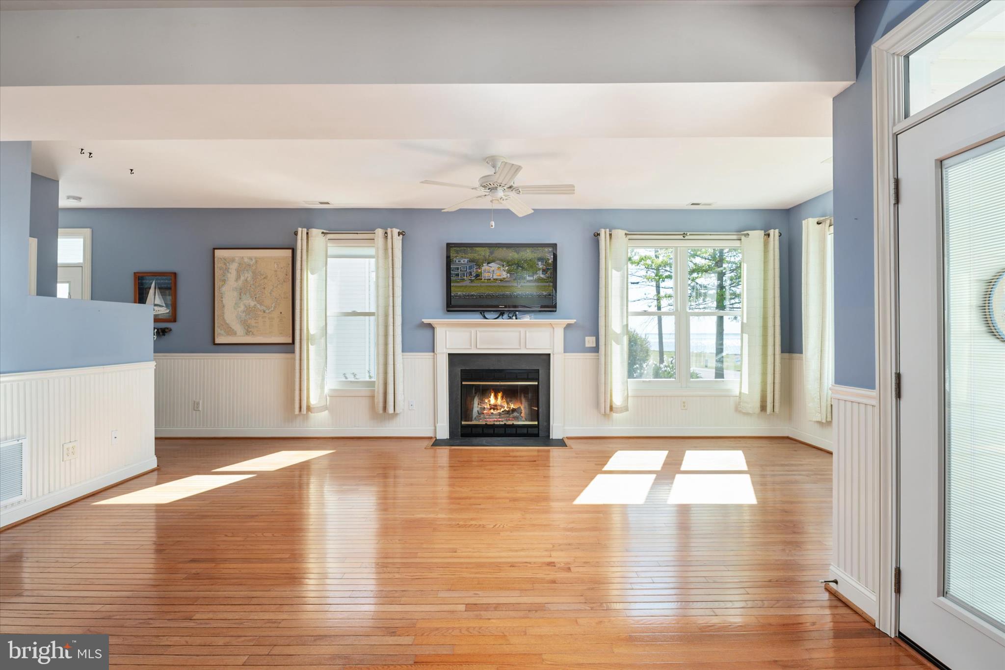 FRANKLIN MANOR BEACH - Residential