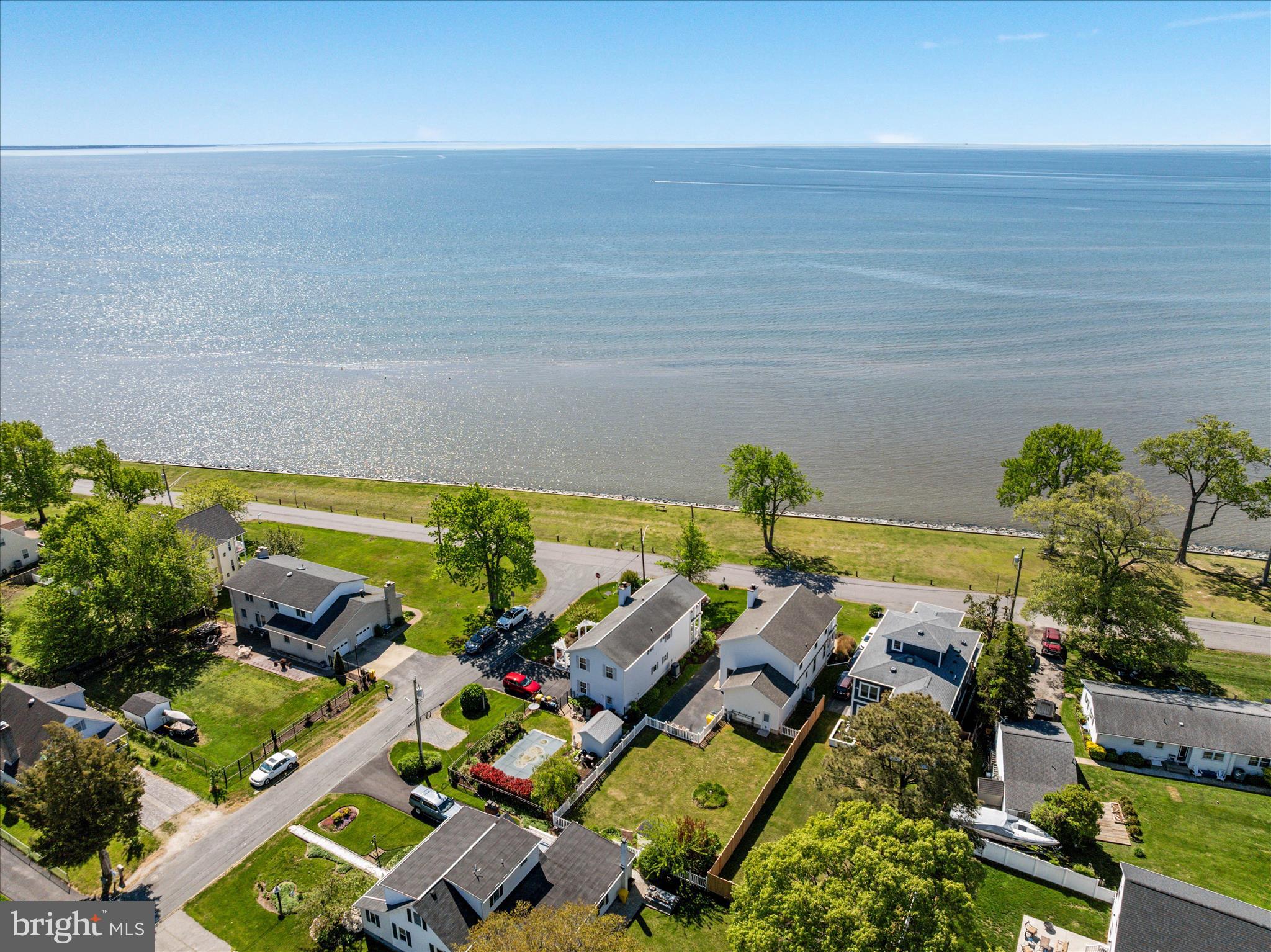 FRANKLIN MANOR BEACH - Residential