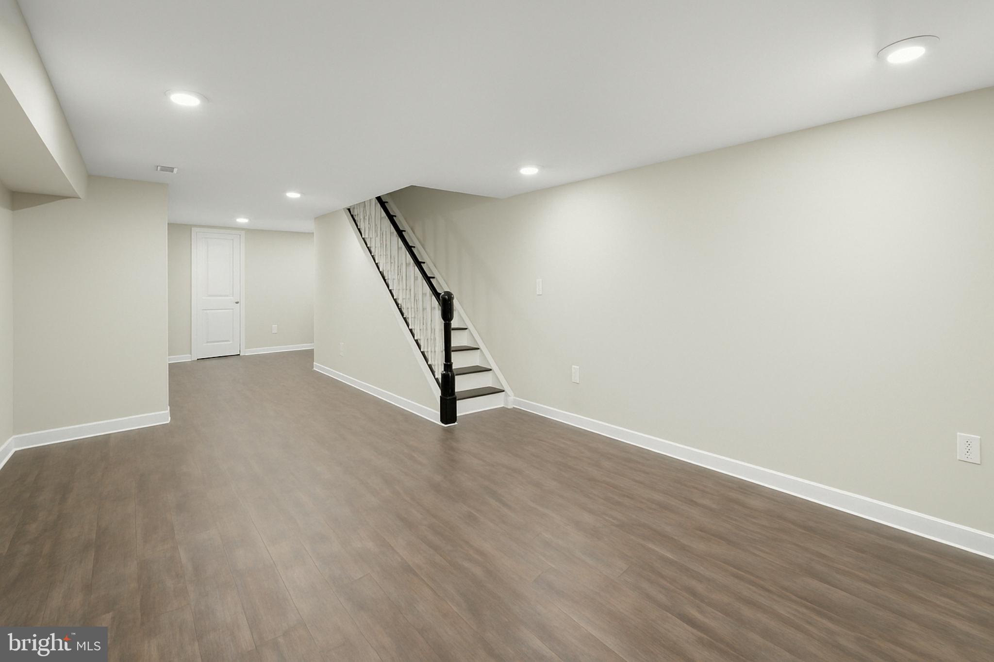 SANDTOWN-WINCHESTER - Residential