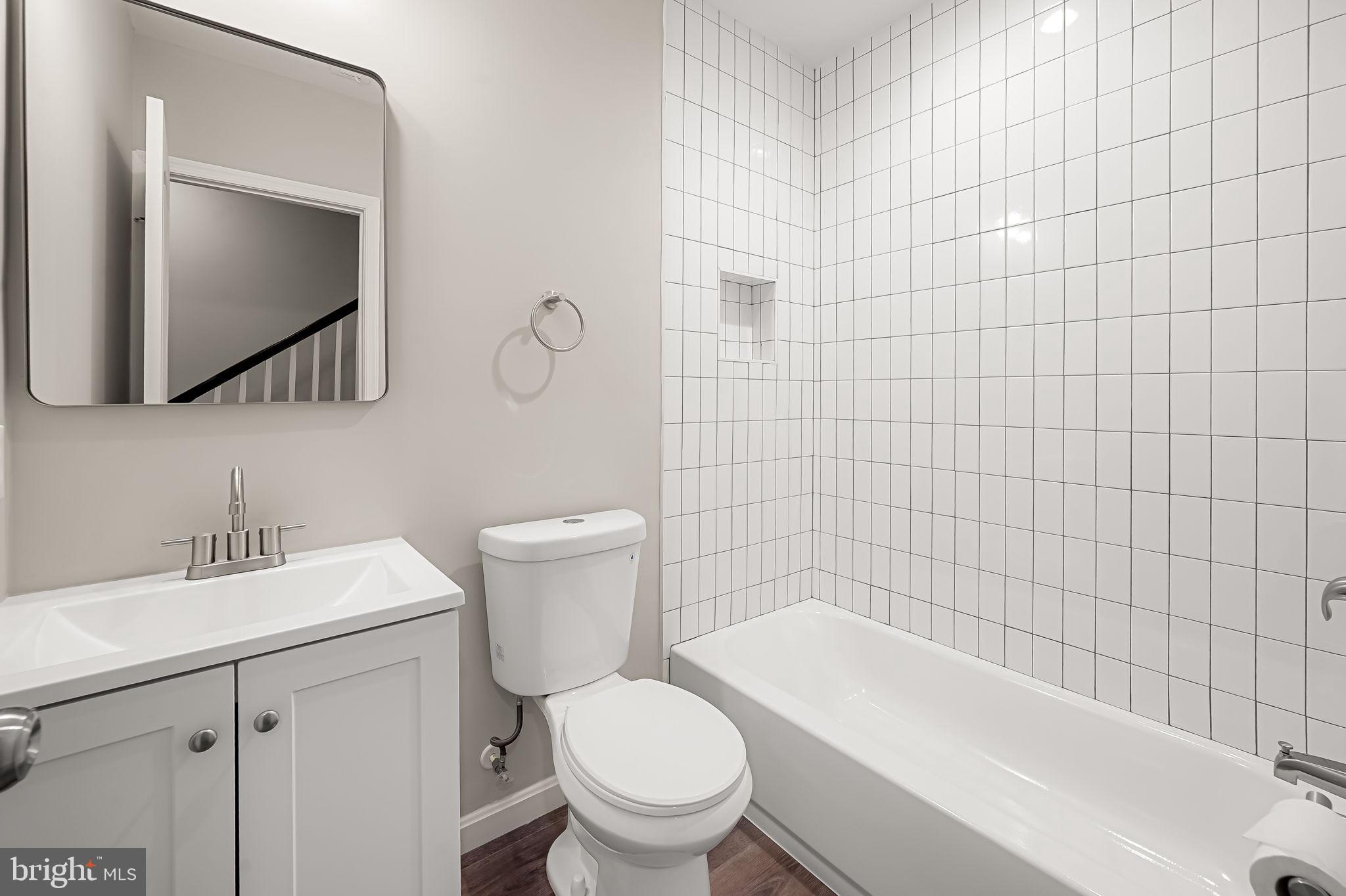 SANDTOWN-WINCHESTER - Residential