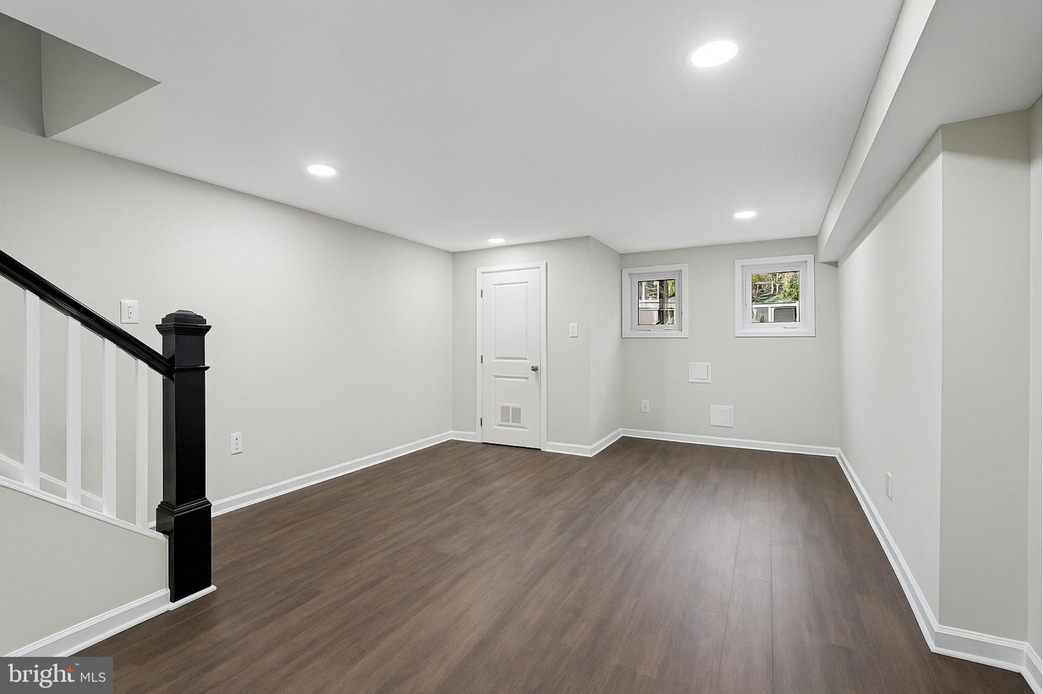 SANDTOWN-WINCHESTER - Residential