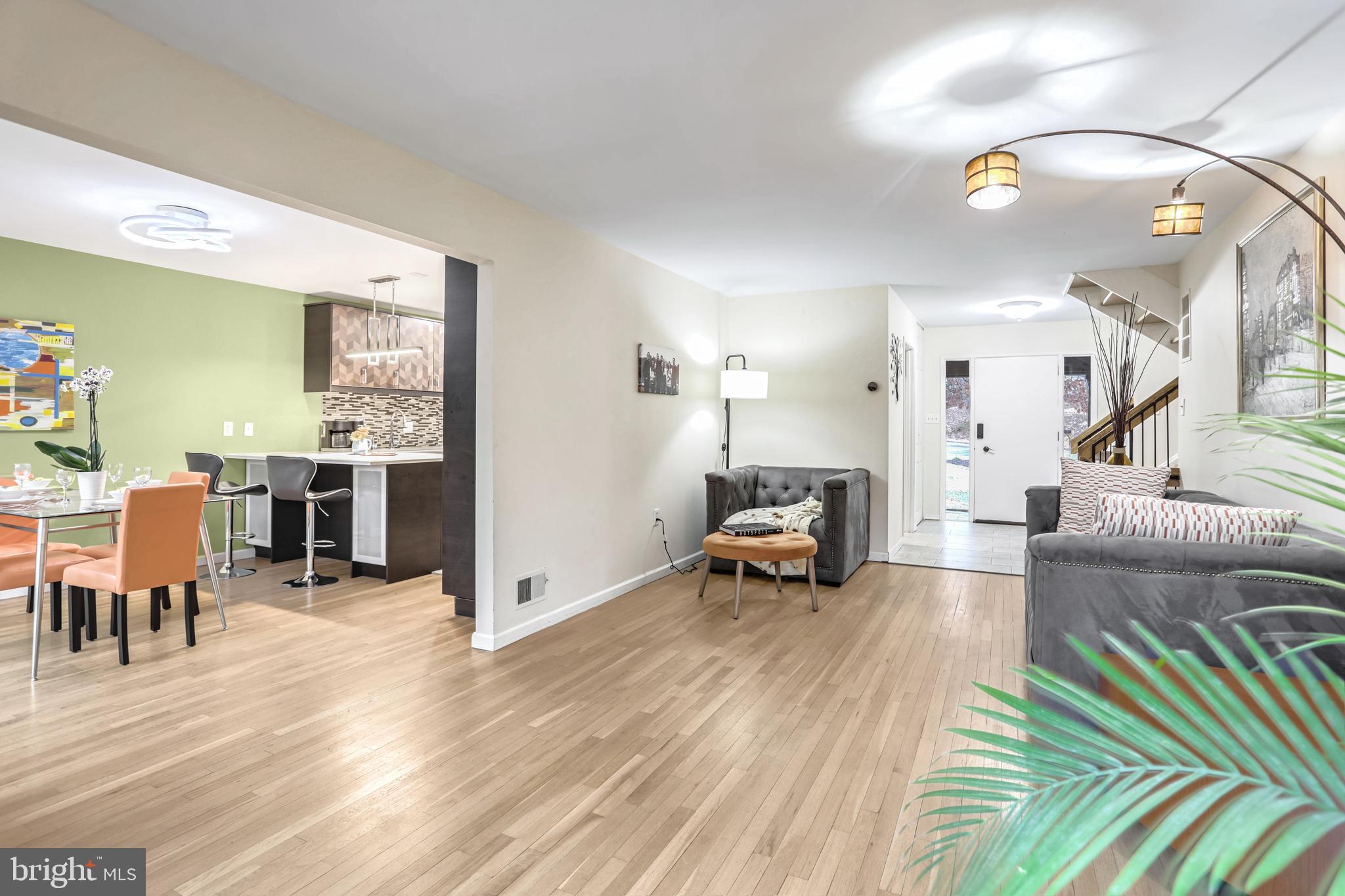 RESTON - Residential