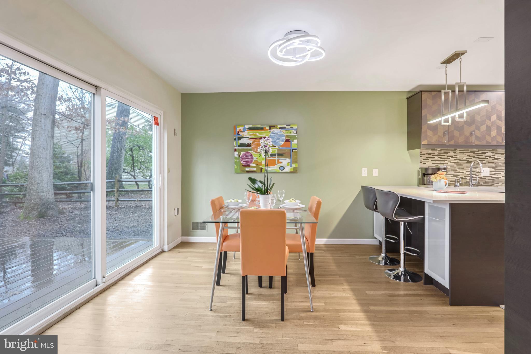 RESTON - Residential