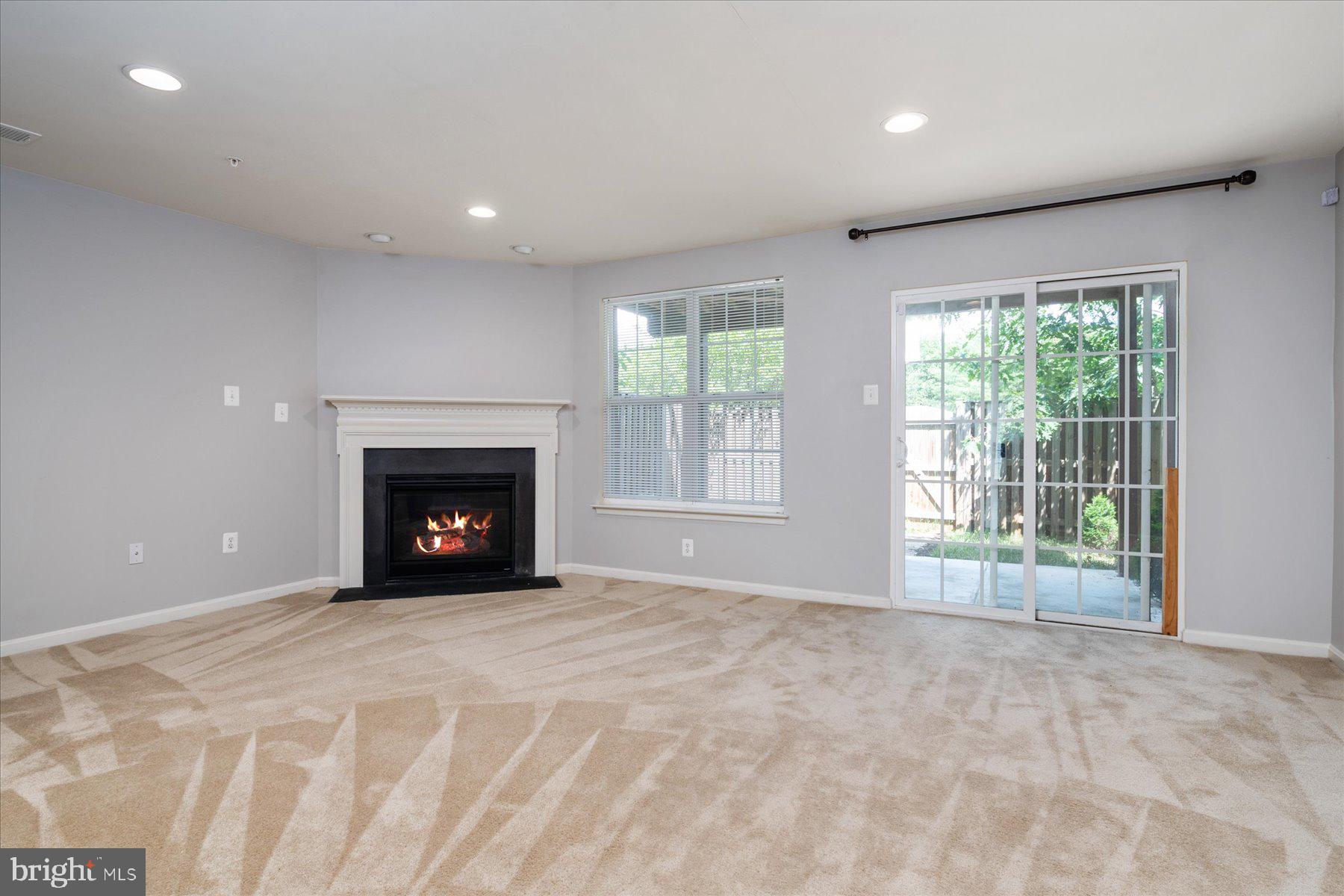 JENNIFER MEADOWS - Residential Lease