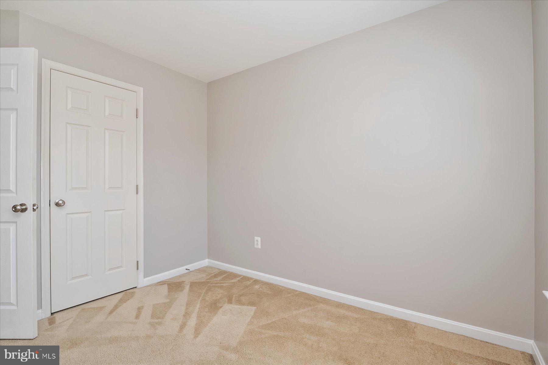 JENNIFER MEADOWS - Residential Lease