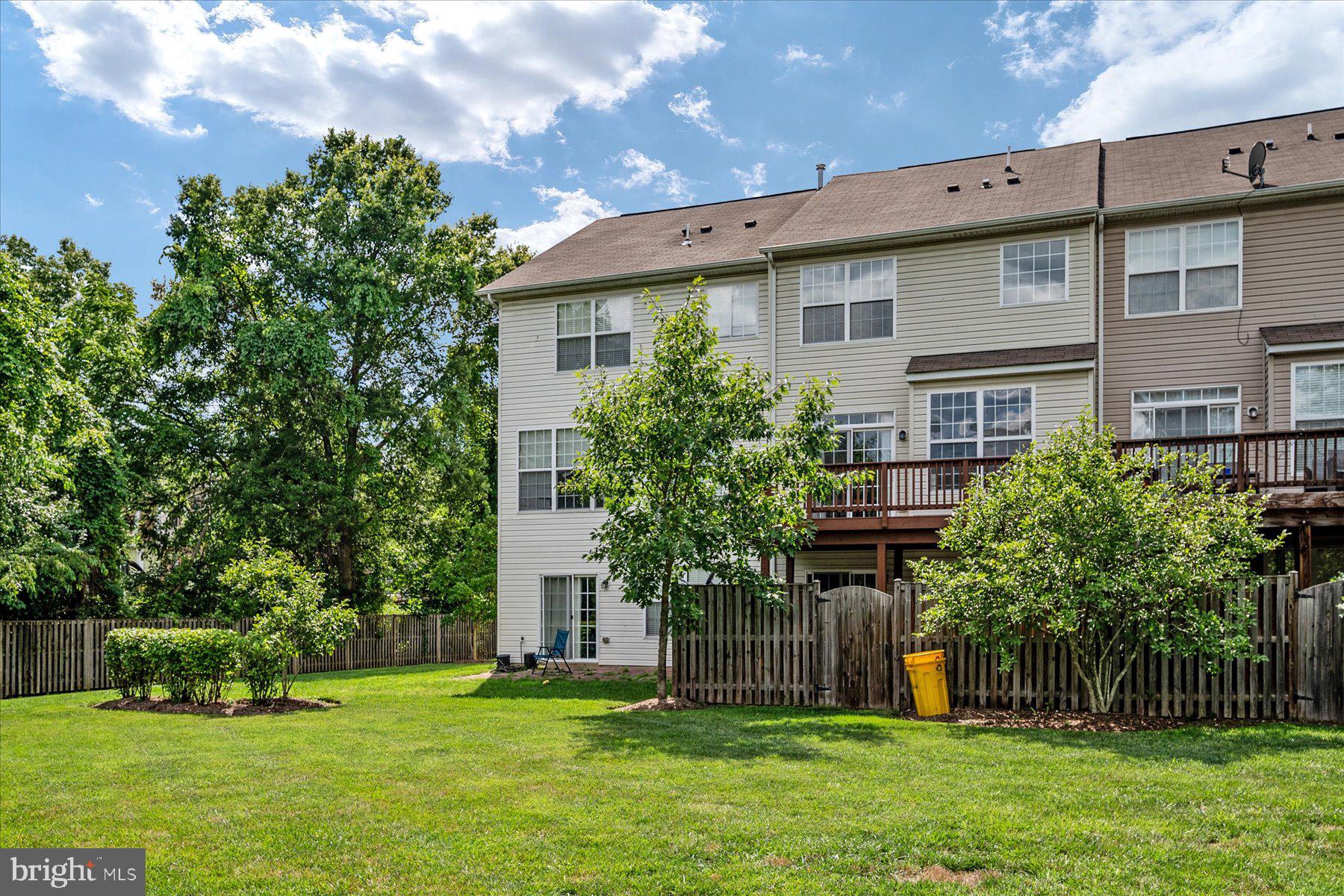 JENNIFER MEADOWS - Residential Lease