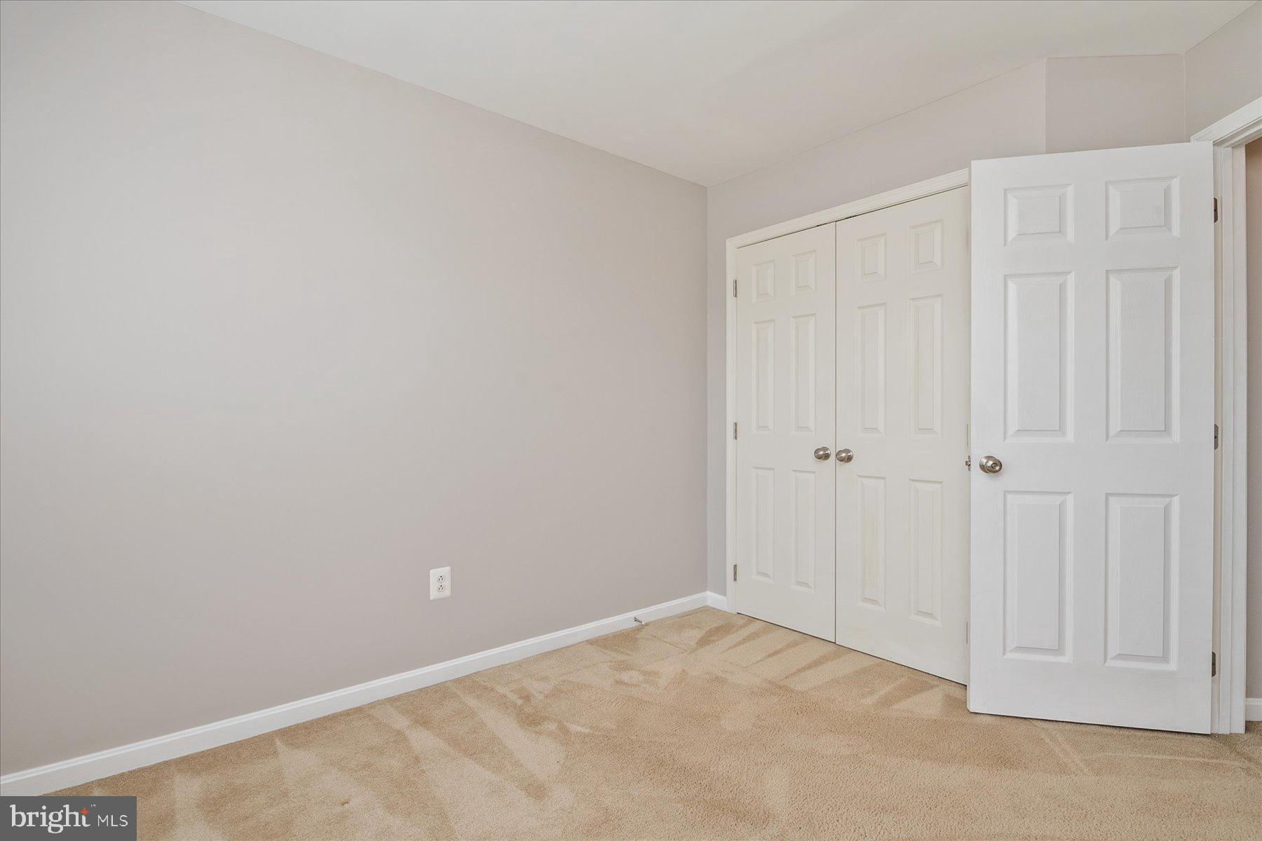 JENNIFER MEADOWS - Residential Lease