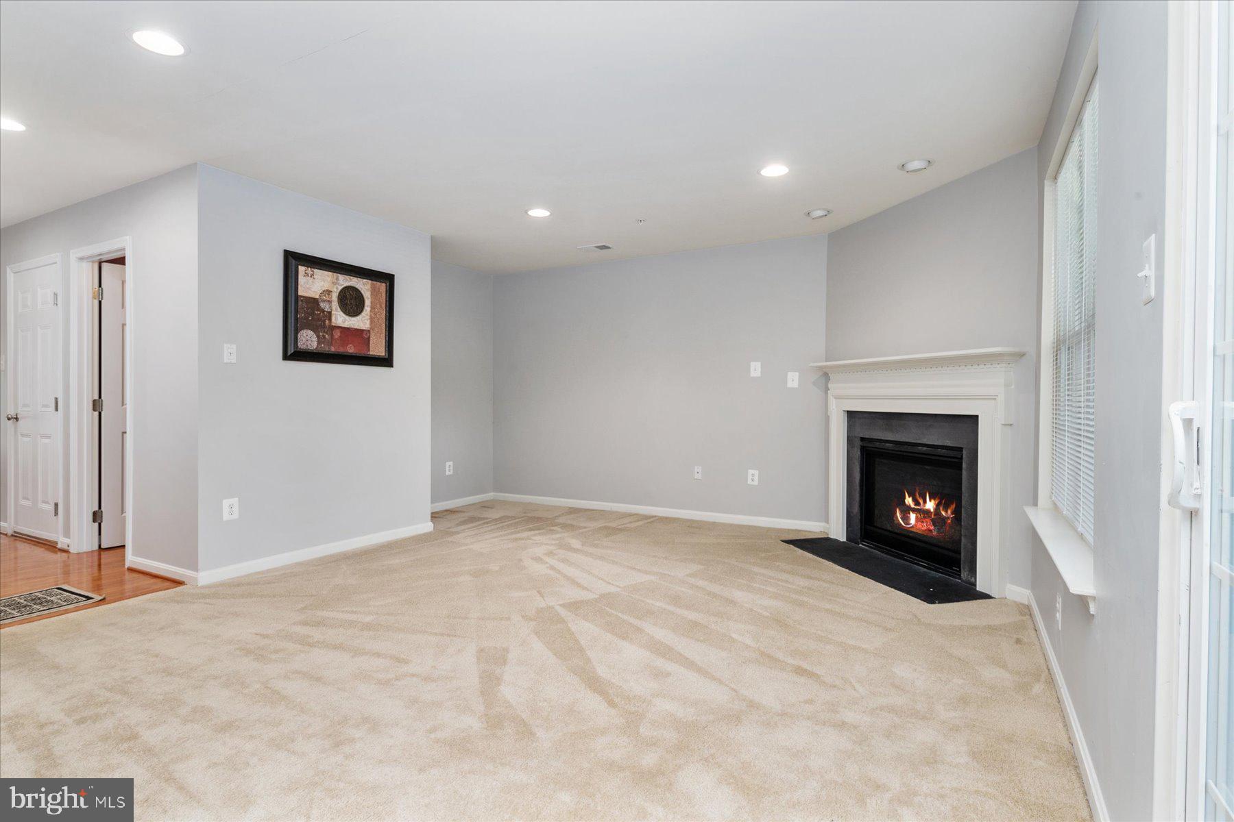 JENNIFER MEADOWS - Residential Lease