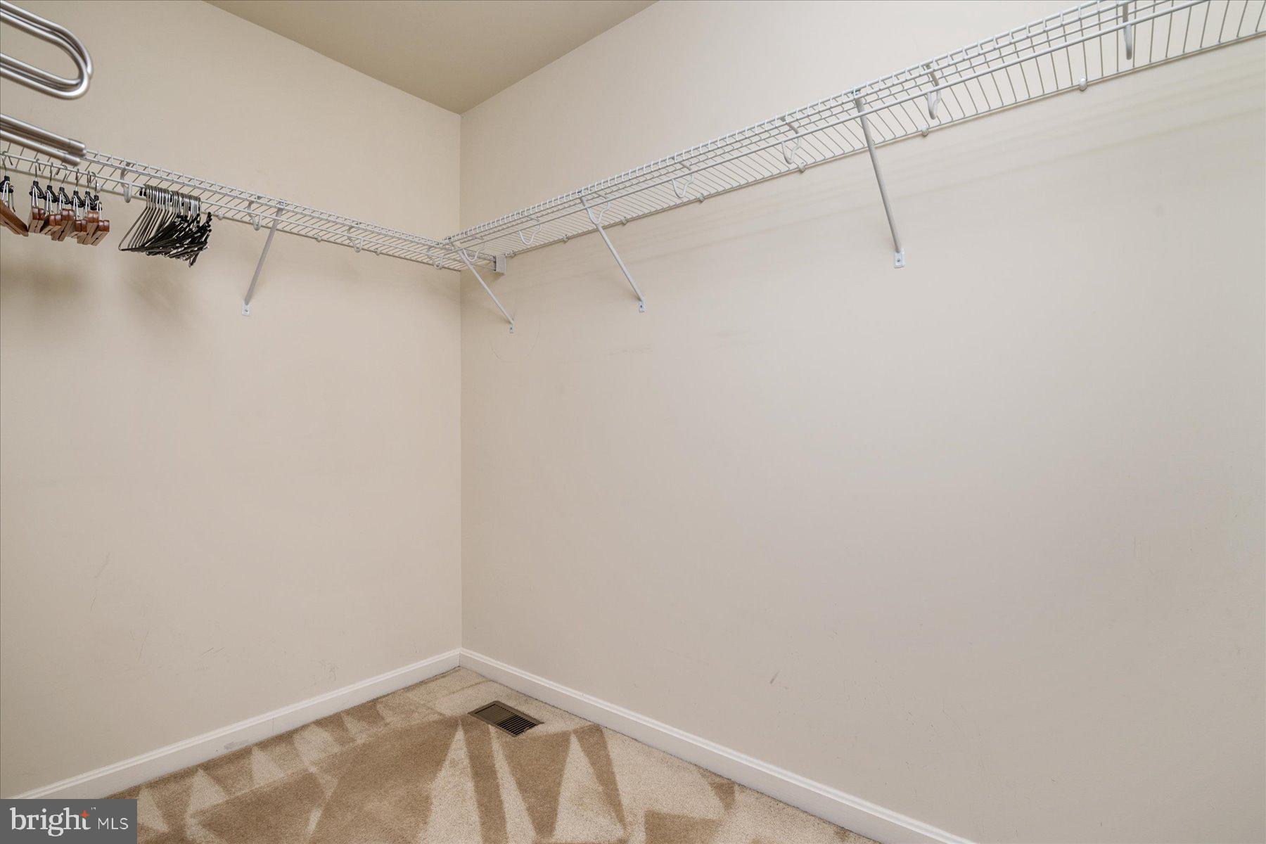 JENNIFER MEADOWS - Residential Lease