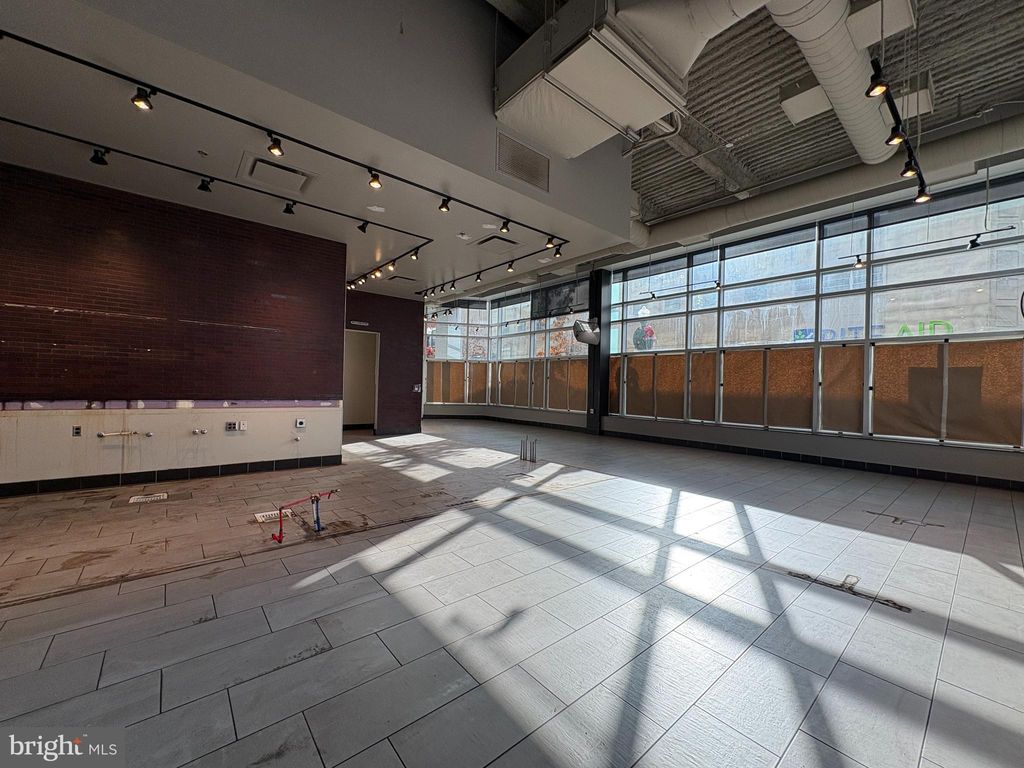 Photo of 101 N Queen Street, LANCASTER, PA 17603 (MLS # PALA2080718)