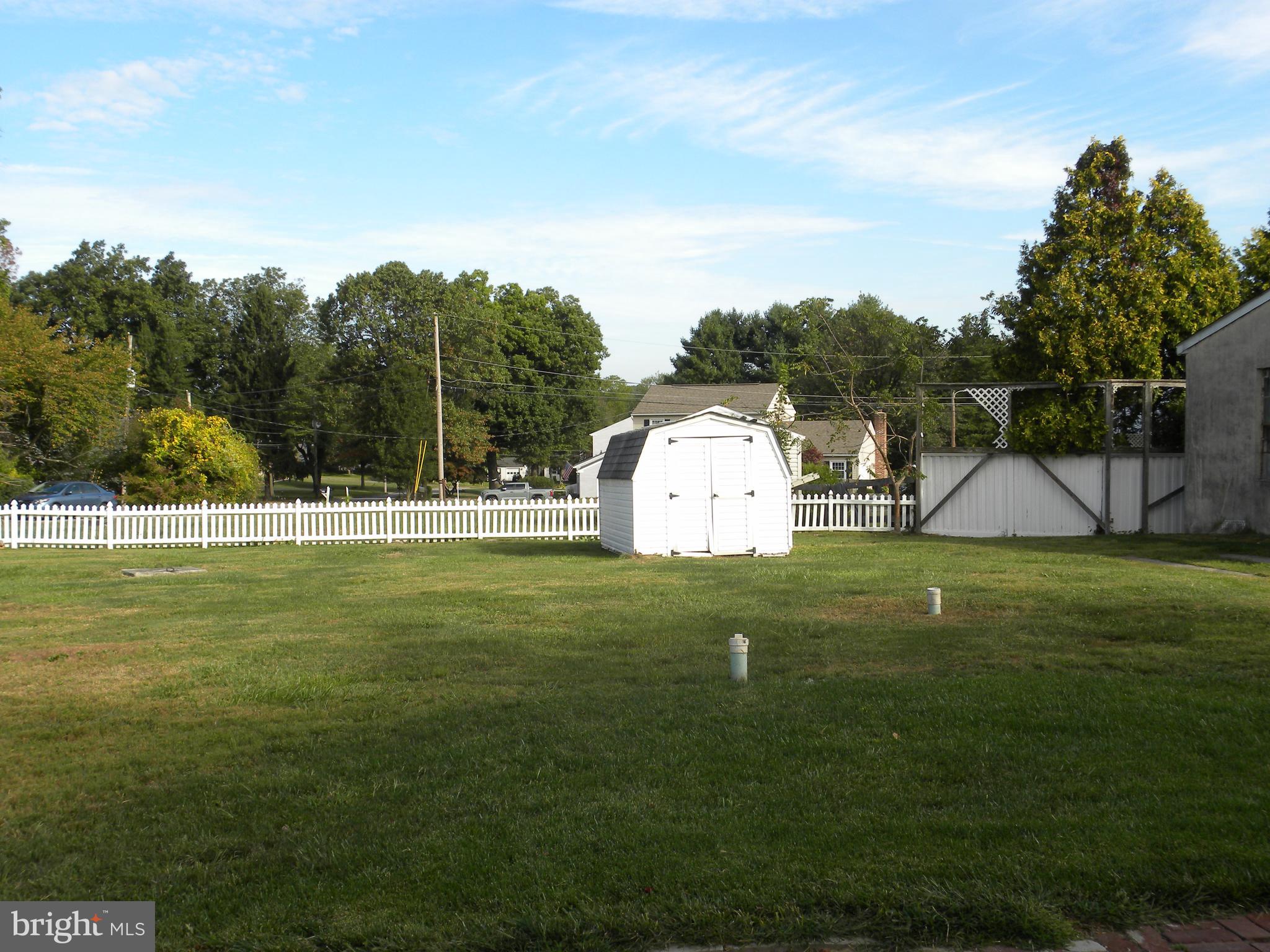 KINGSWOOD CROSSING - Residential Lease