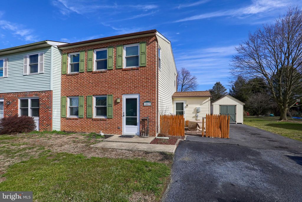 Photo of 1083 MONTICELLO LN, LANCASTER, PA 17603 (MLS # PALA2029868)