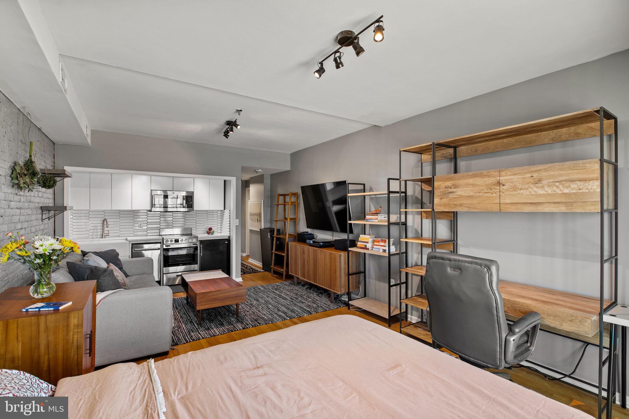 50 N FRONT STREET 56 503