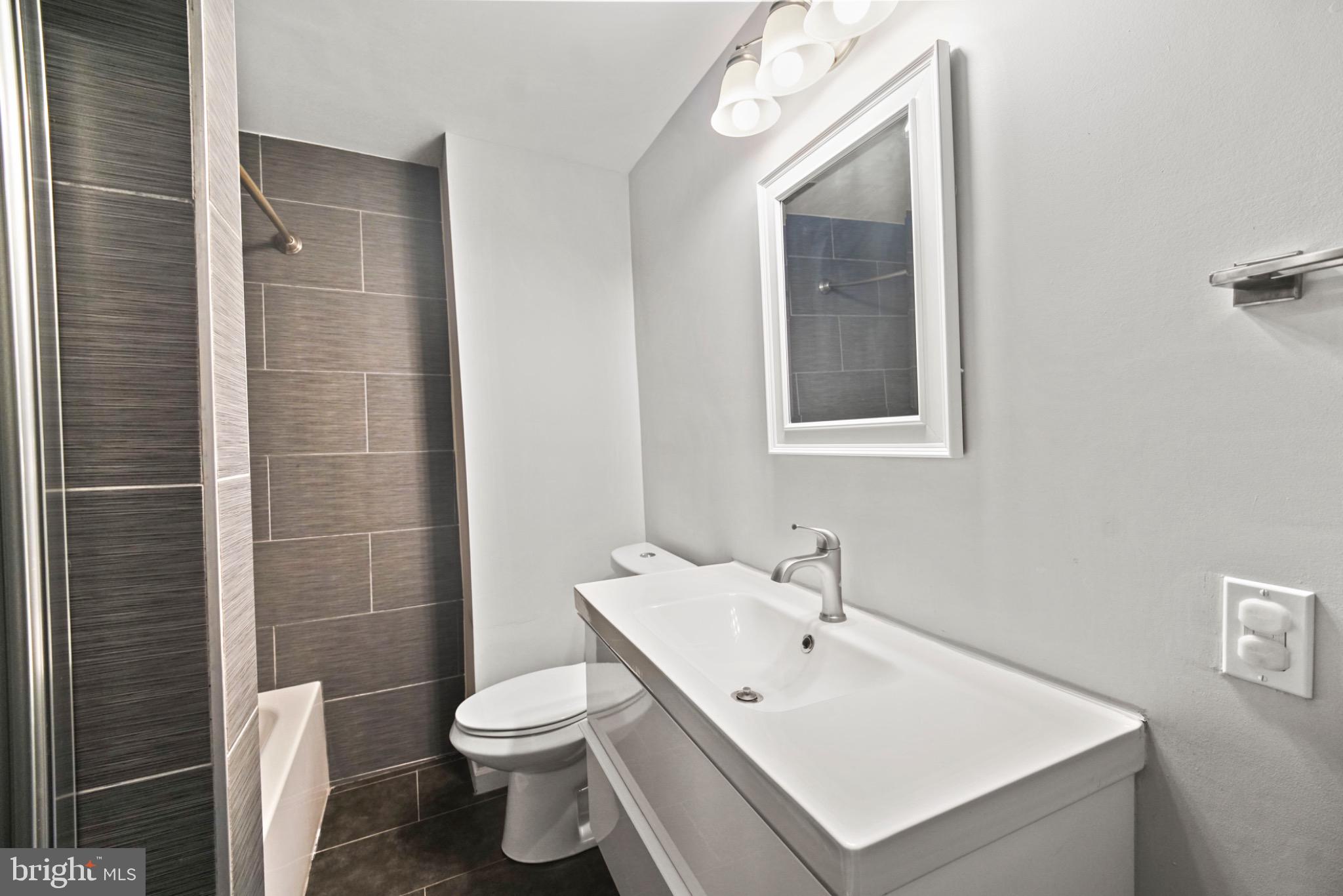 GRAYS FERRY - Residential