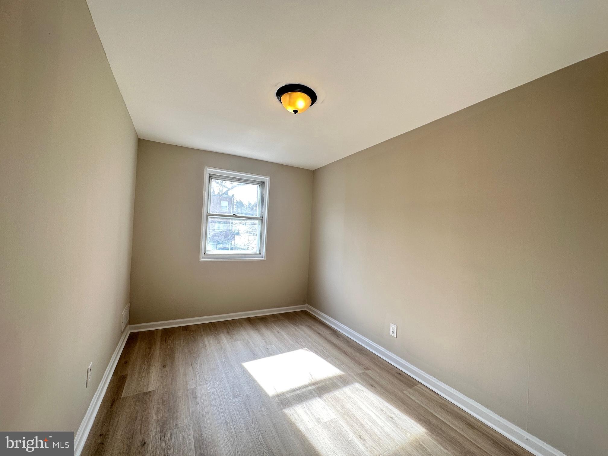 WYMAN PARK HAMPDEN - Residential Lease