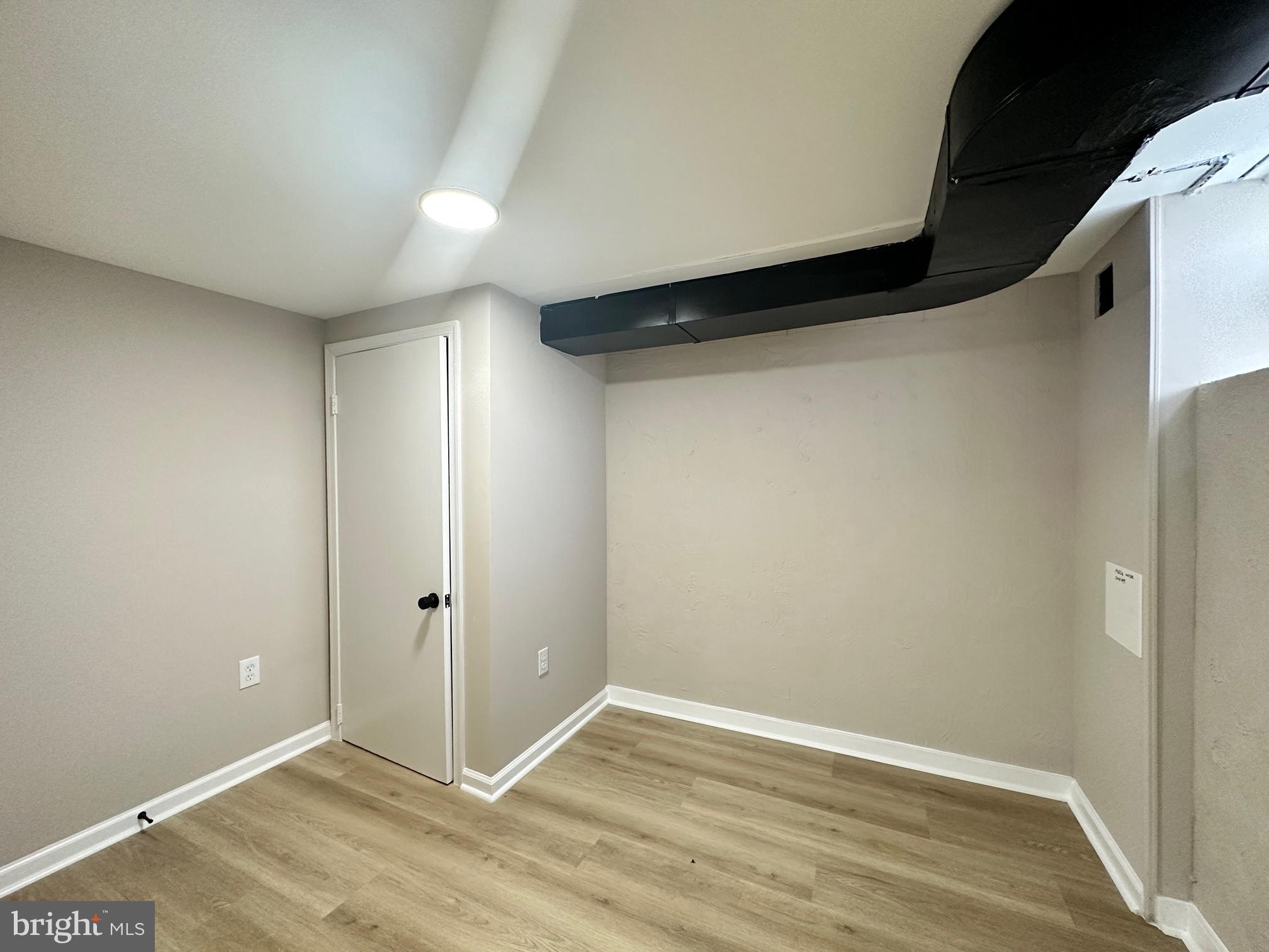 WYMAN PARK HAMPDEN - Residential Lease