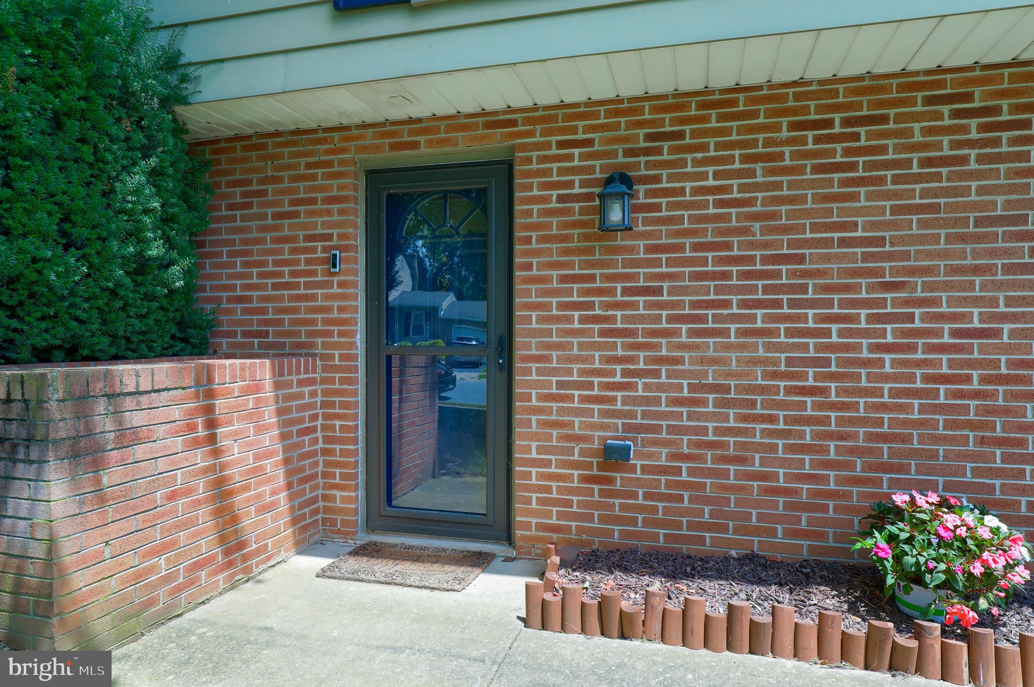 SCHOOL VALLEY - Residential