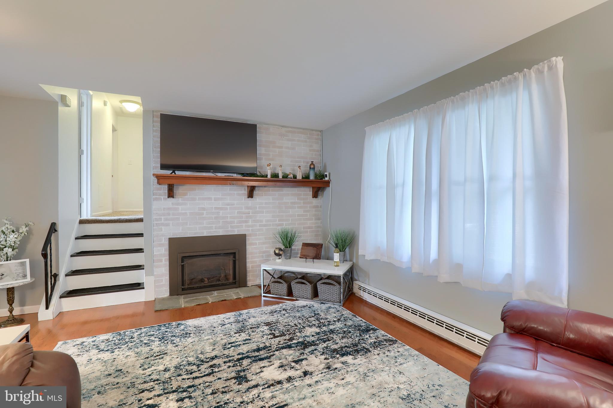 SCHOOL VALLEY - Residential