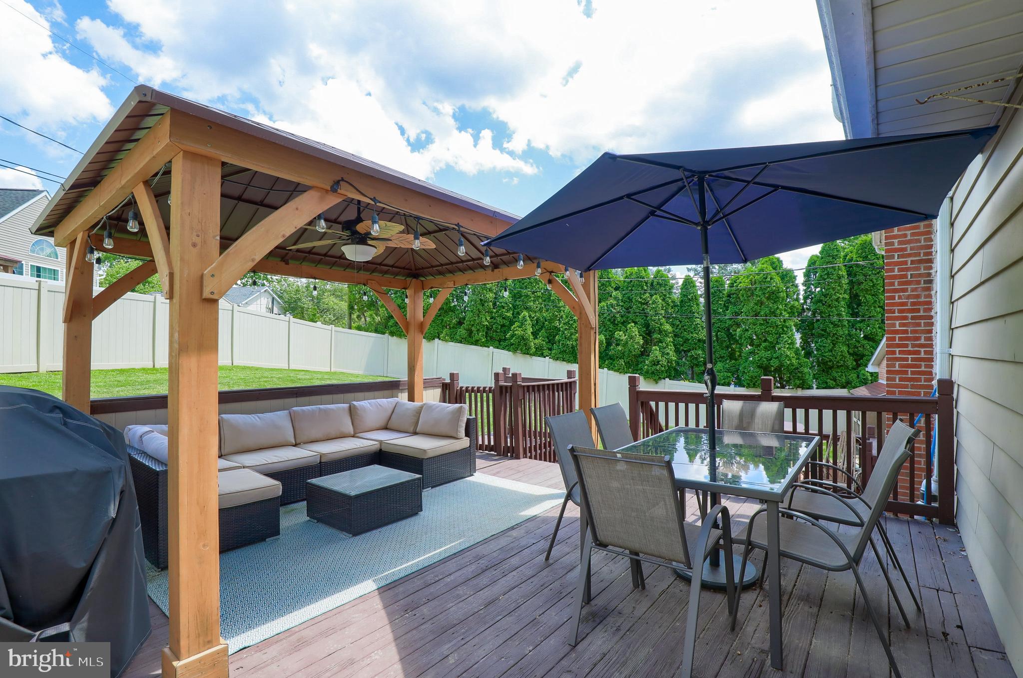 SCHOOL VALLEY - Residential