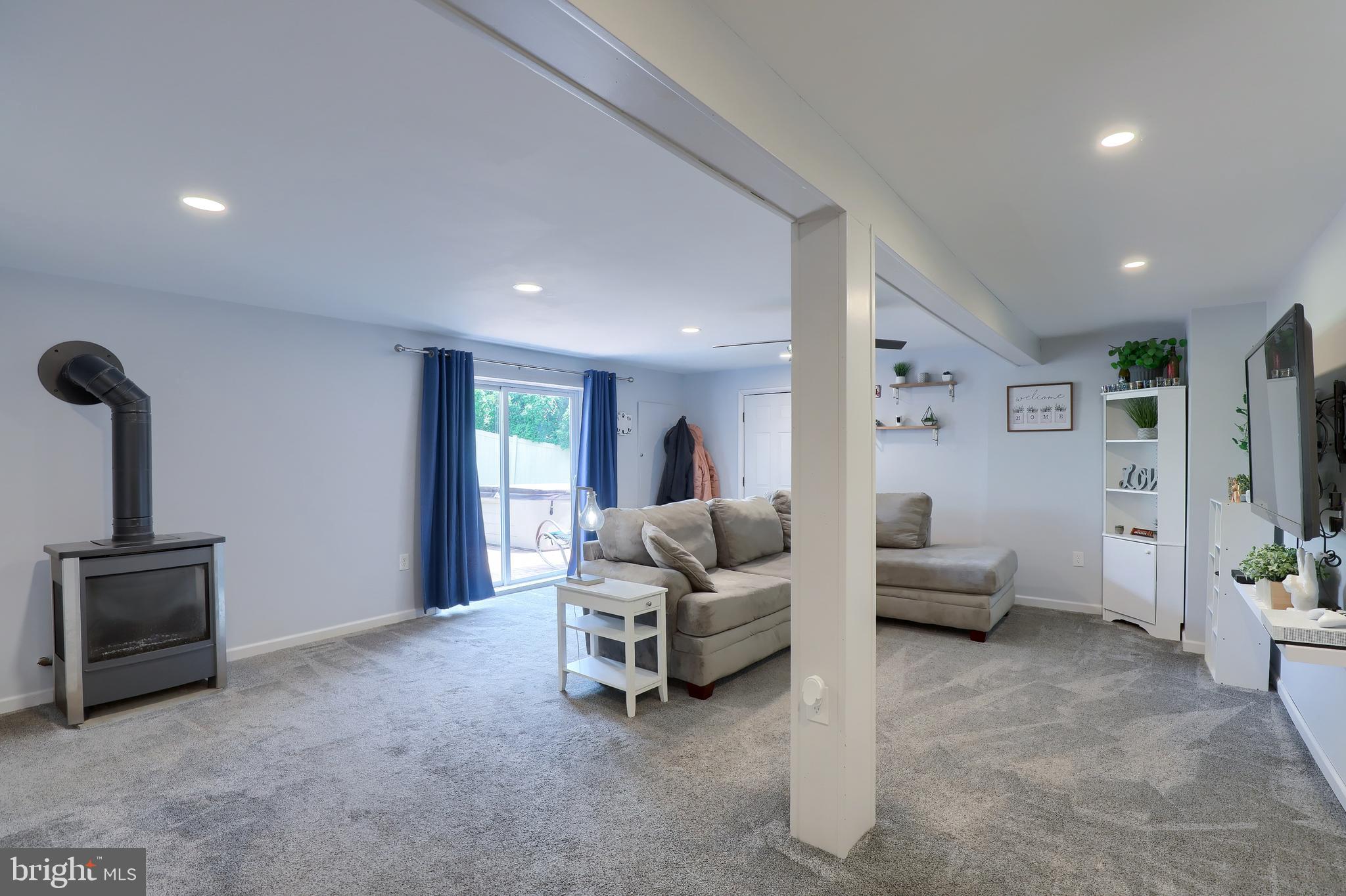 SCHOOL VALLEY - Residential