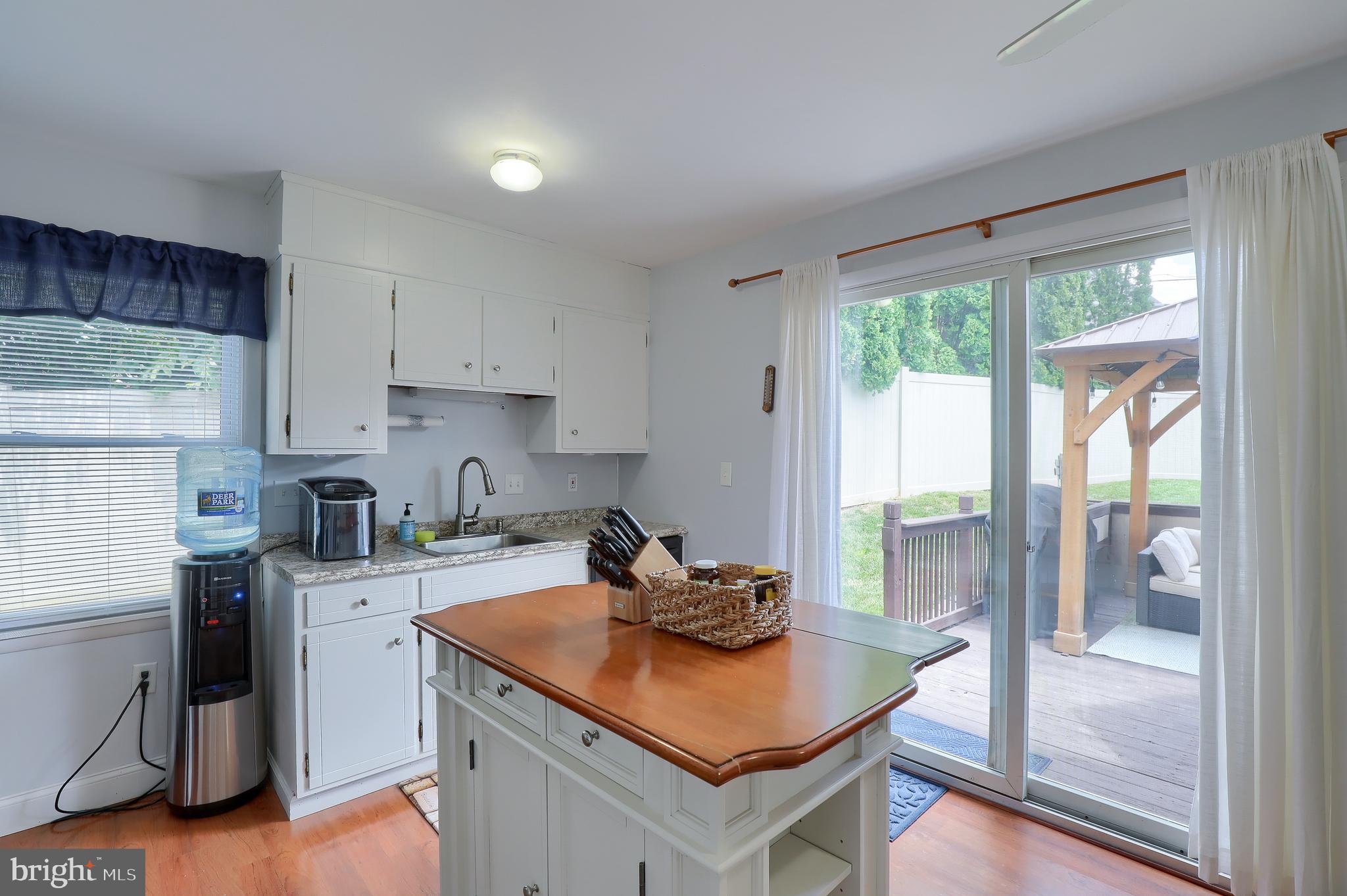 SCHOOL VALLEY - Residential