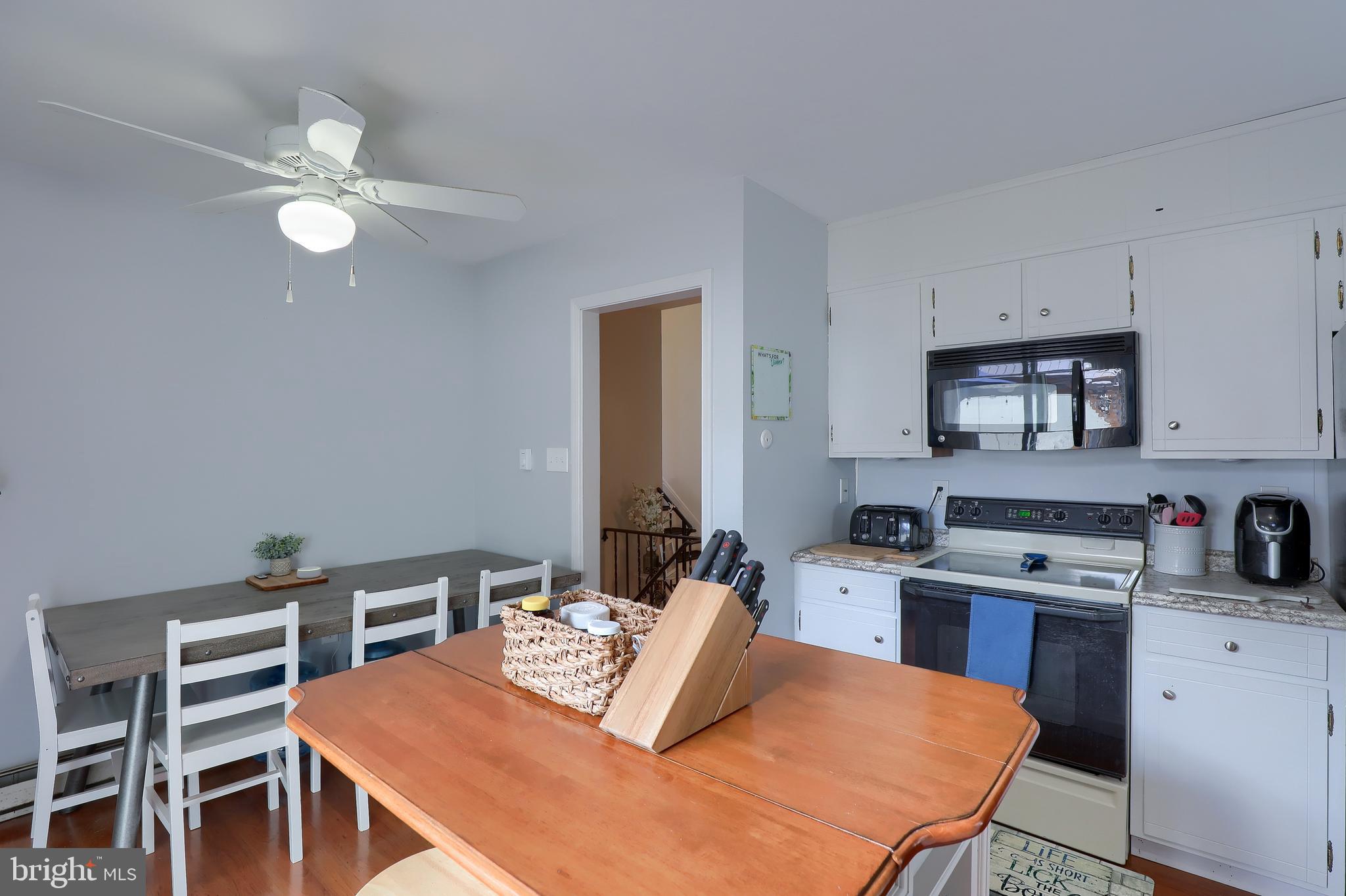 SCHOOL VALLEY - Residential