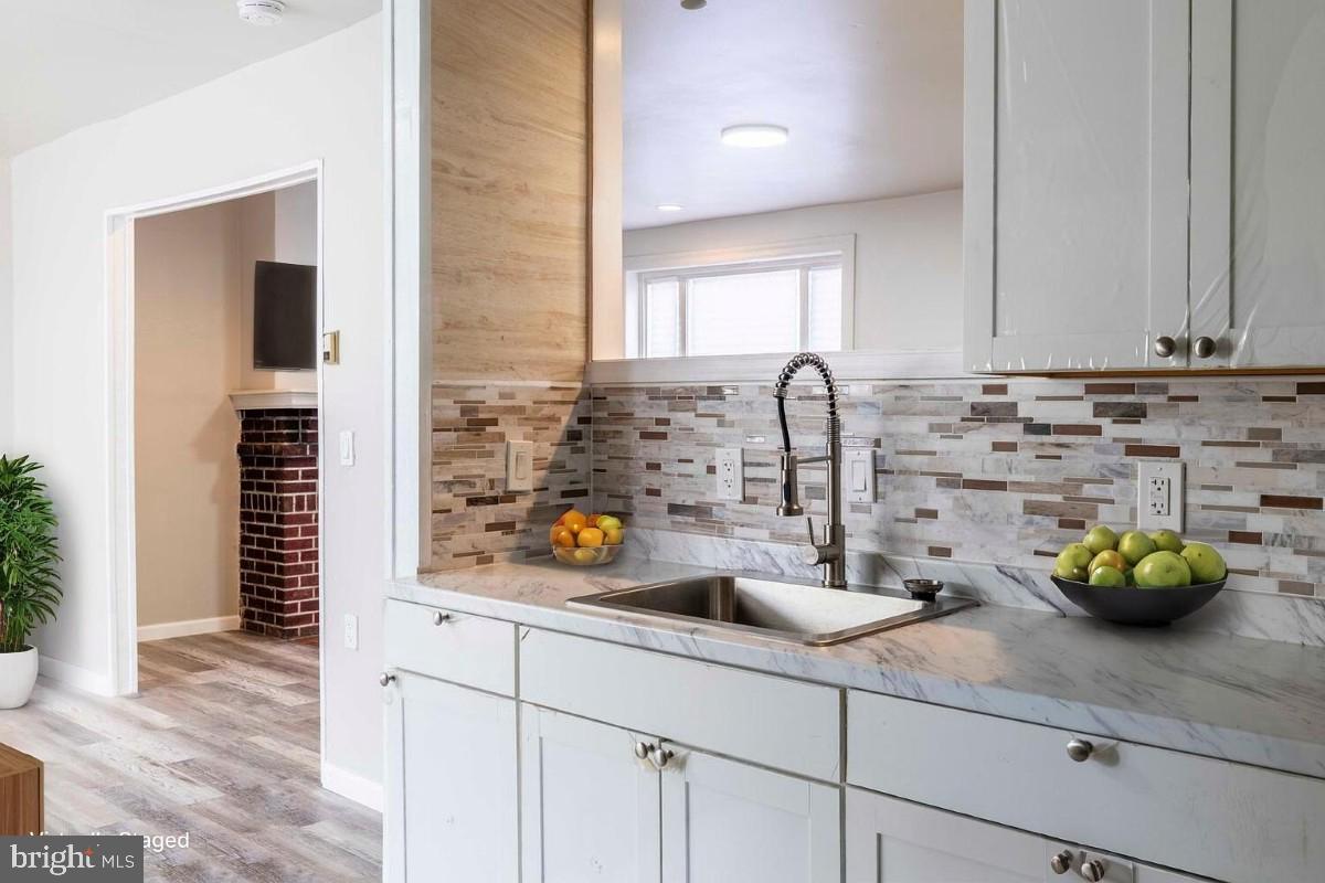 WEST OAK LANE - Residential