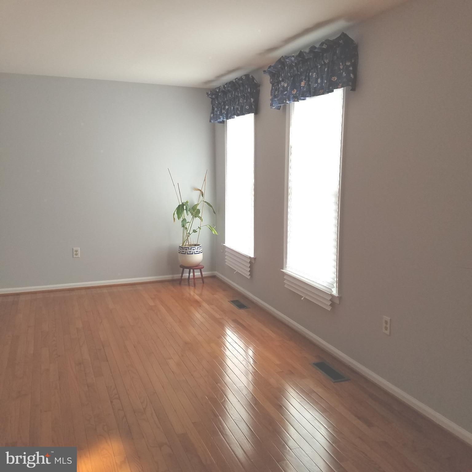 JAYESELLE - Residential