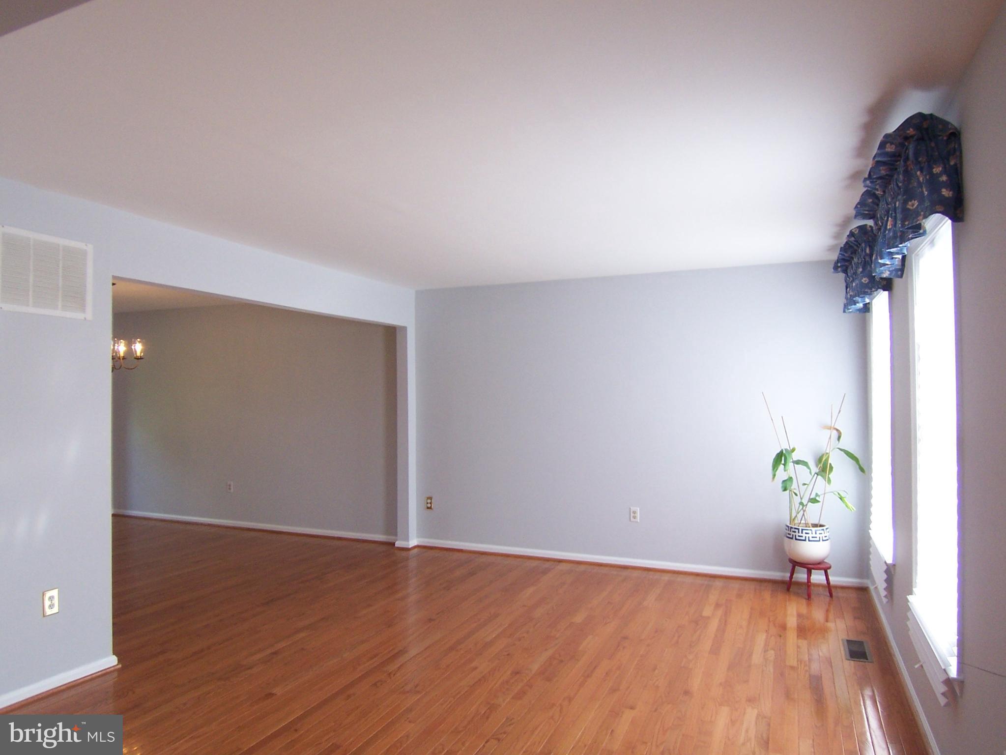 JAYESELLE - Residential