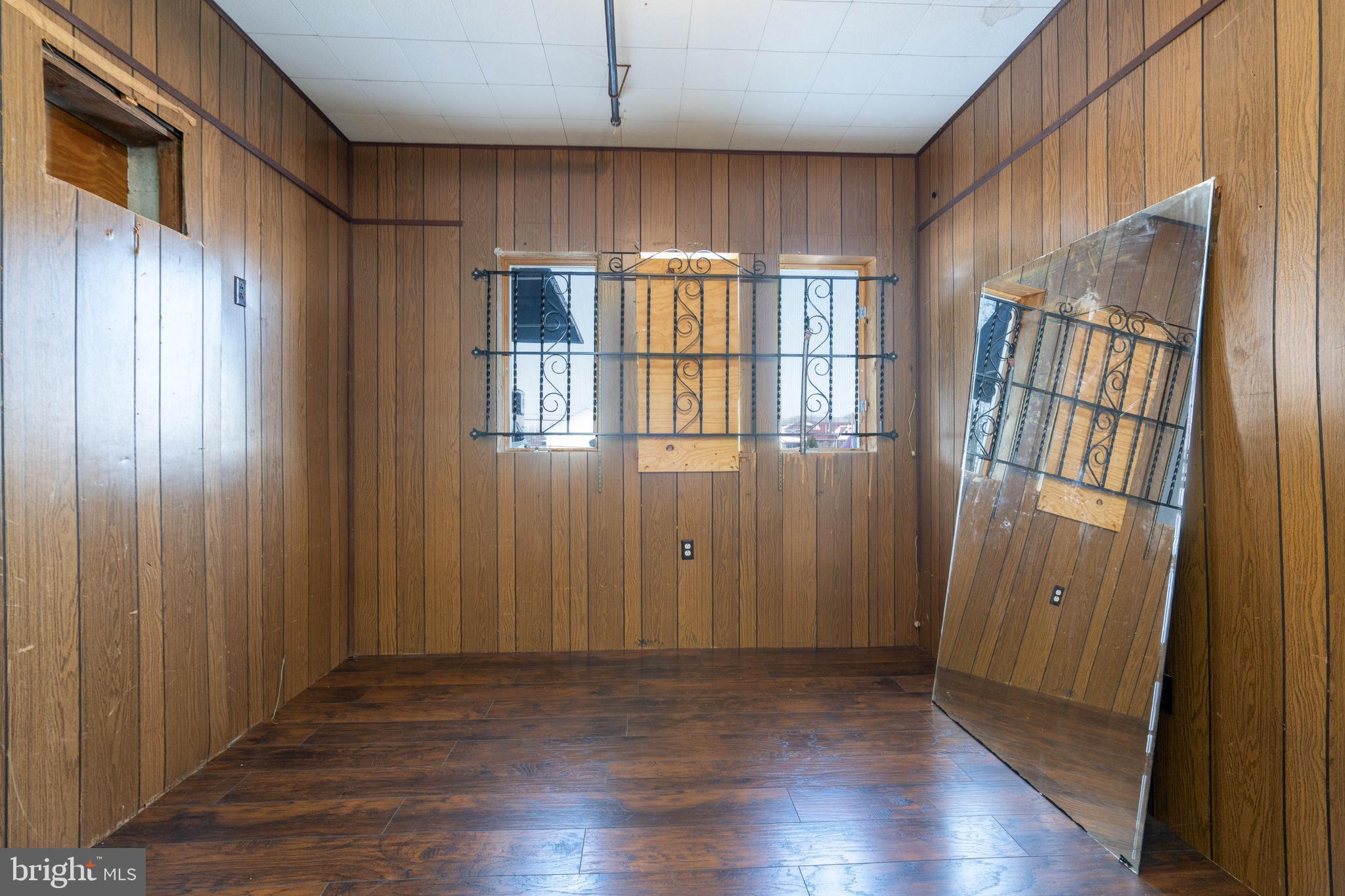 615 E CHESTNUT AVENUE 2