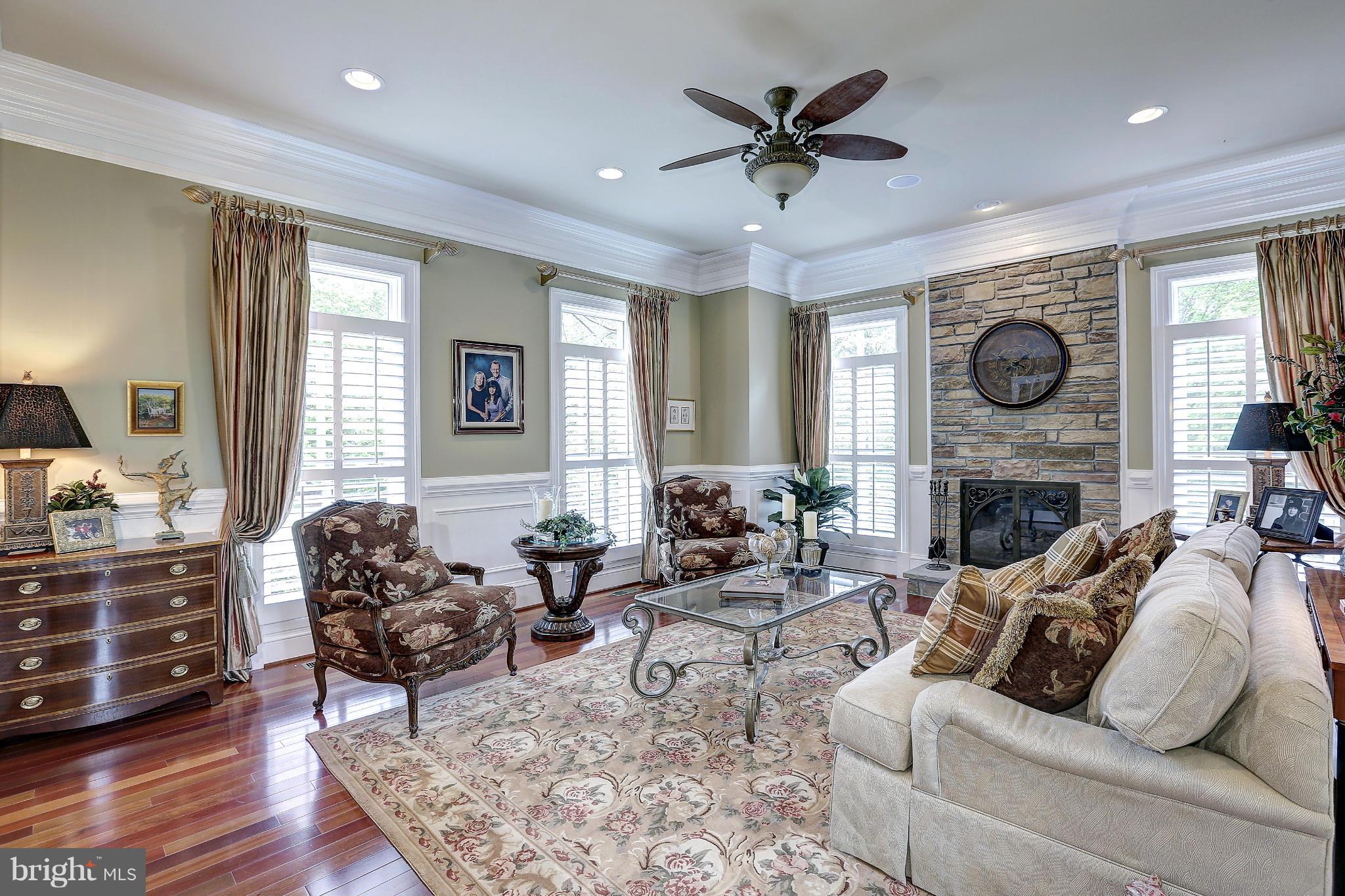 CLIFTON - Residential