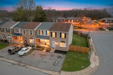 Townhouse For Sale - 34 Shetland Way<br/> NEW CASTLE, DE 19720