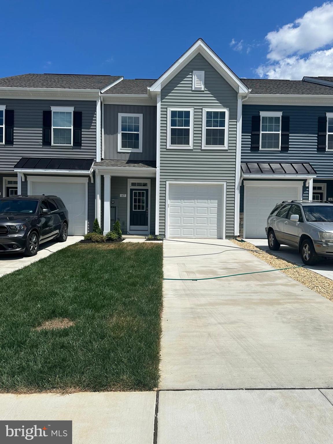 MCCAULEY CROSSING - Residential Lease