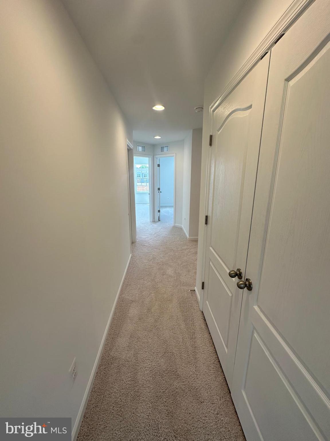 MCCAULEY CROSSING - Residential Lease