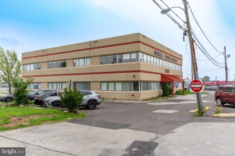 Photo of 6404 - 06 E Roosevelt Boulevard #1D, PHILADELPHIA, PA 19149 (MLS # PAPH2651734)