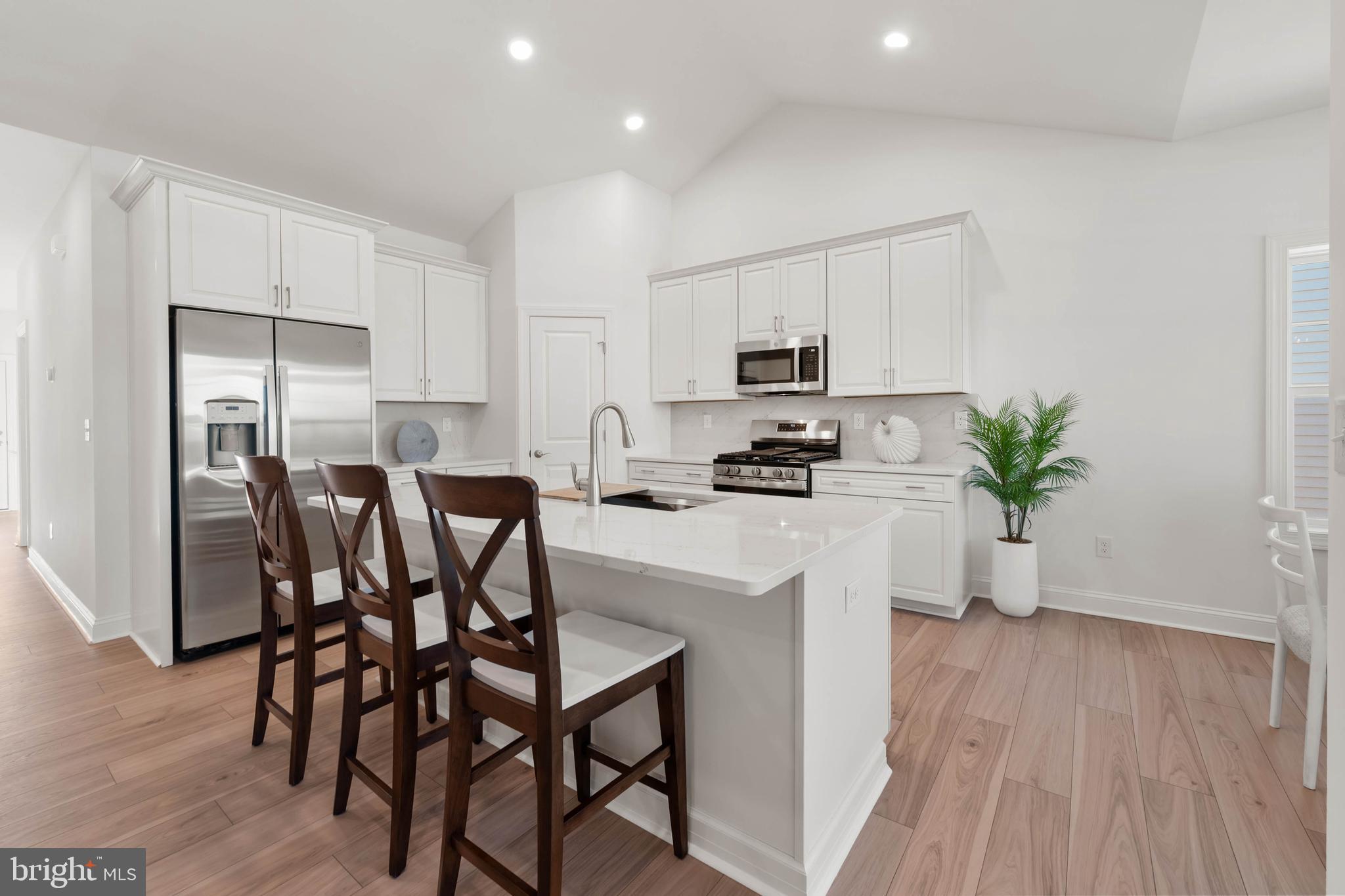 33763 CATCHING COVE CT LOT 14