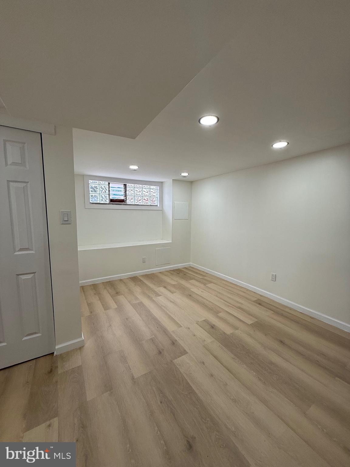 PHILADELPHIA (NORTHEAST) - Residential