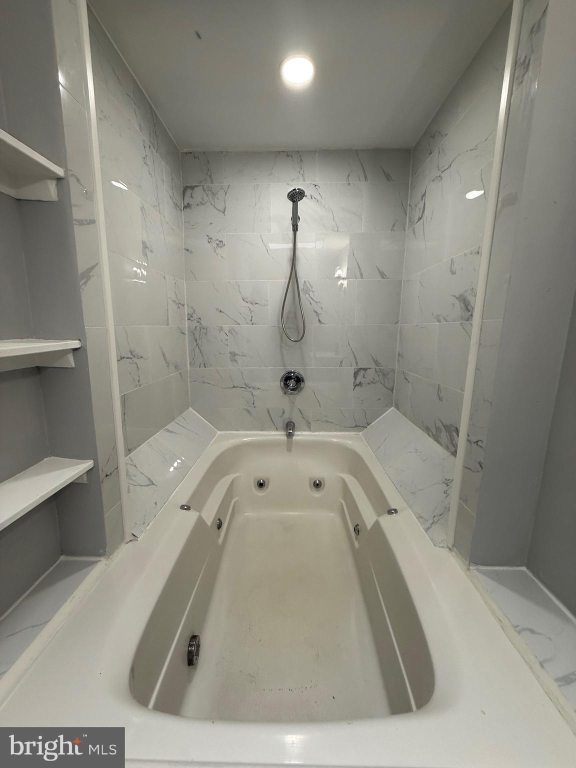 PHILADELPHIA (NORTHEAST) - Residential