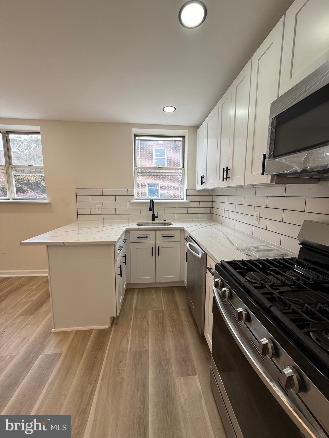 PHILADELPHIA (NORTHEAST) - Residential