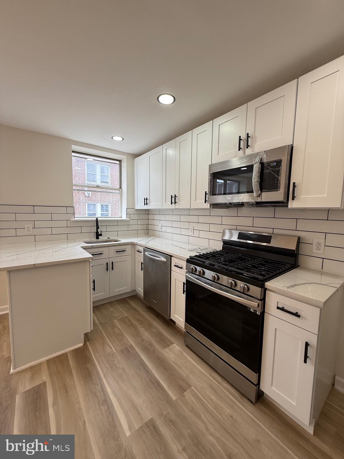 PHILADELPHIA (NORTHEAST) - Residential