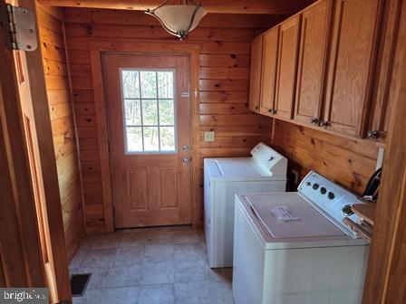 CABIN AT CAPON BRIDGE - Residential